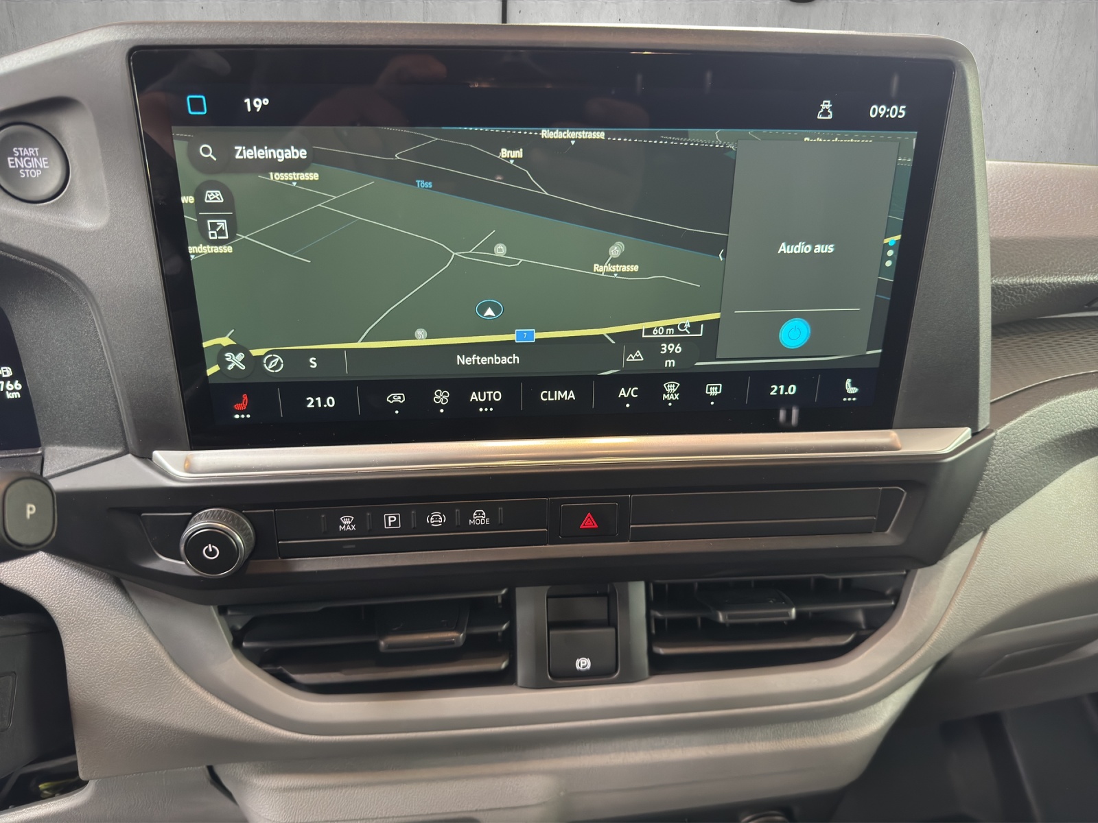 VW Transporter 2.0 TDI Automat-image-7