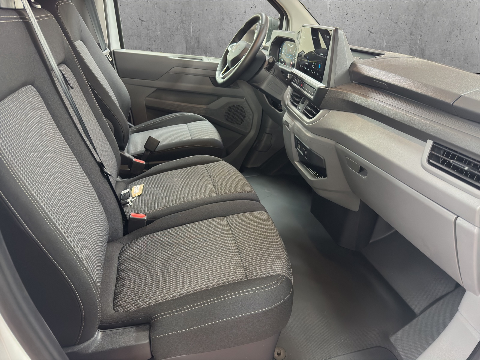 VW Transporter 2.0 TDI Automat-image-8
