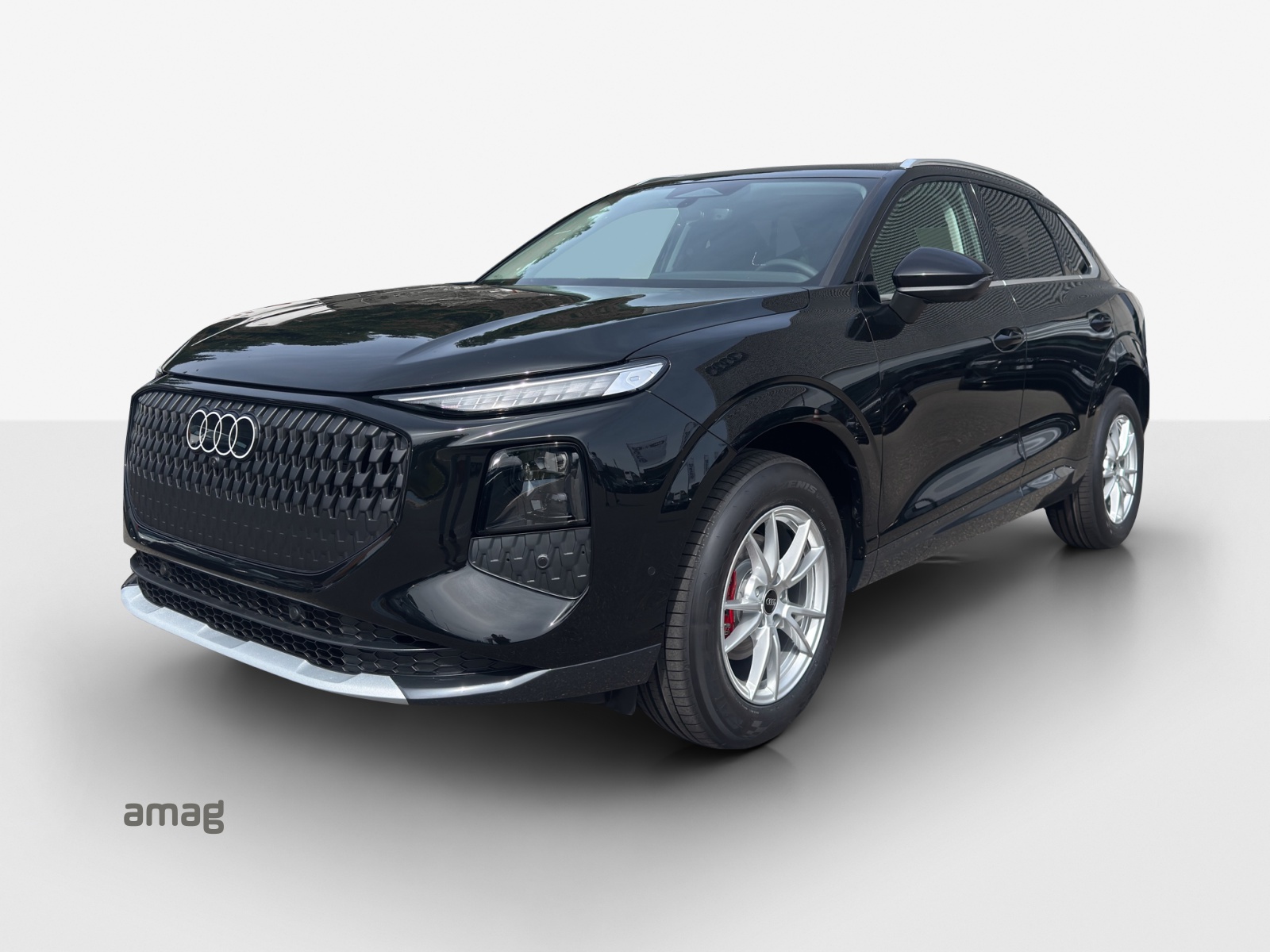 AUDI Q3 SUV 110 kW TFSI S tronic-image-0
