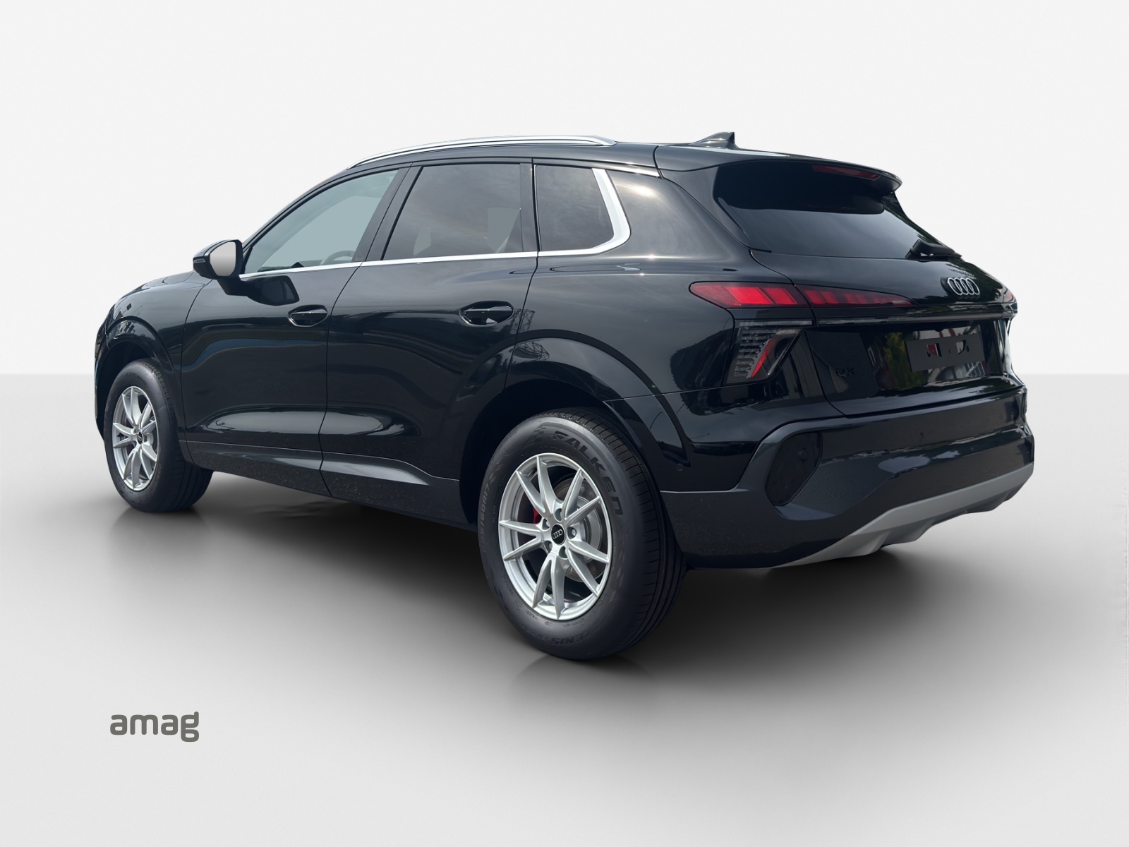 AUDI Q3 SUV 110 kW TFSI S tronic-showroom-element-2