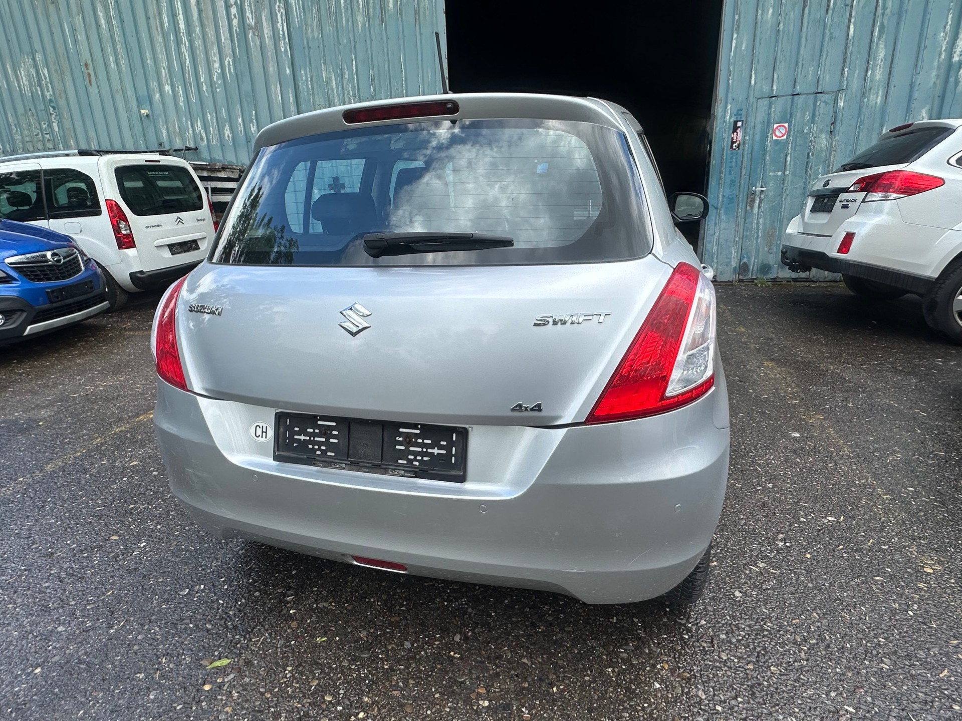 SUZUKI Swift 1.2i 16V GL Top 4x4-image-5