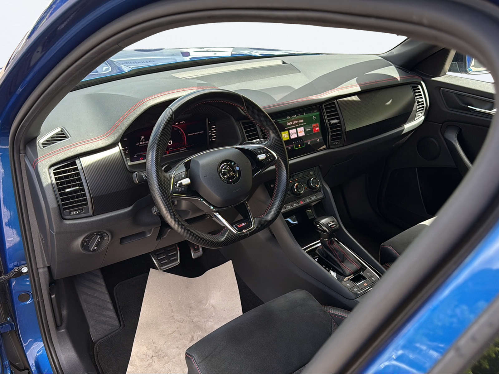 SKODA Kodiaq 2.0 TSI 4x4 RS-image-10