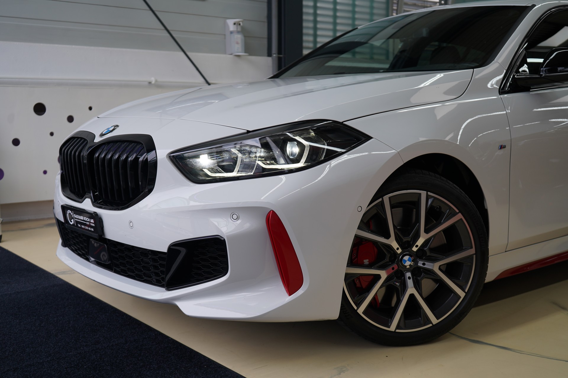 BMW 128ti M Sport Pro Steptronic-image-3