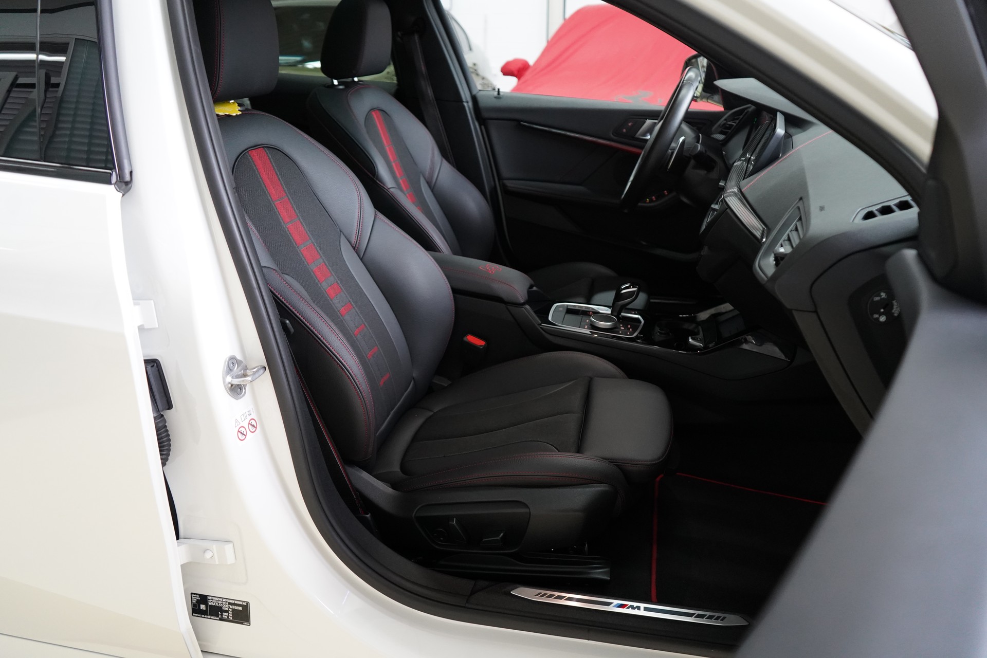 BMW 128ti M Sport Pro Steptronic-image-31