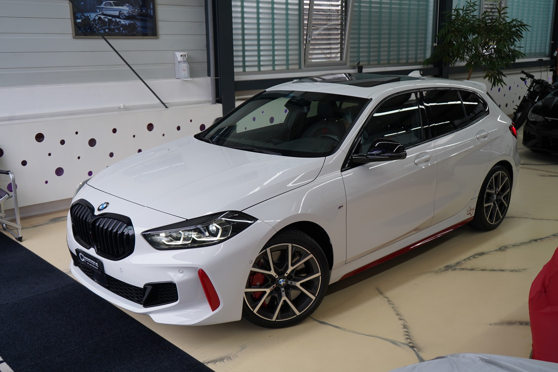 BMW 128ti M Sport Pro Steptronic-image-2