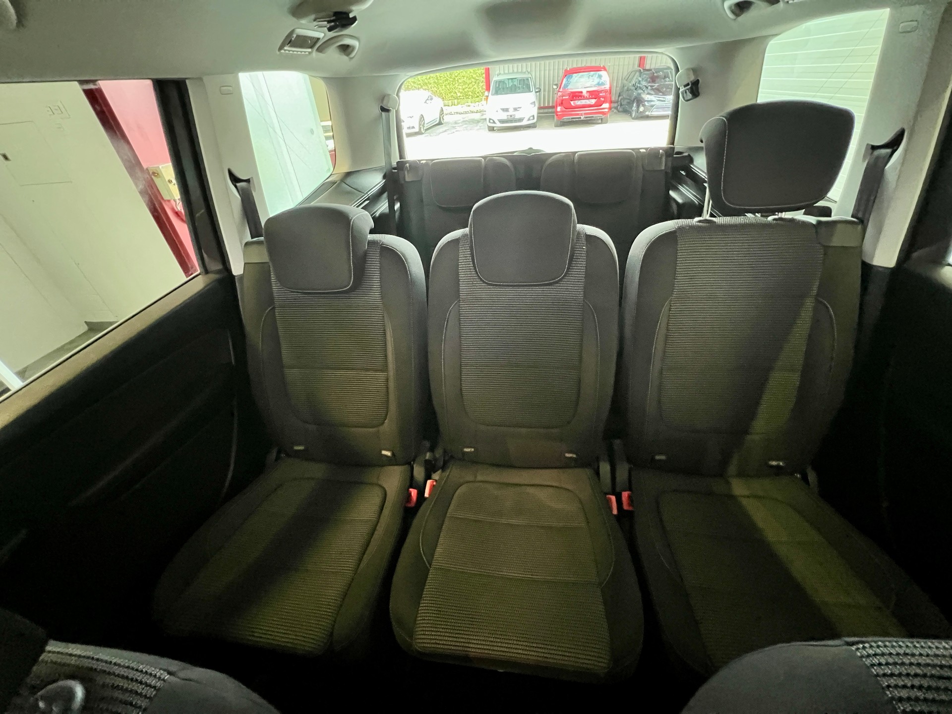 VW Sharan 2.0 TDI BMT Comfortline DSG-image-28