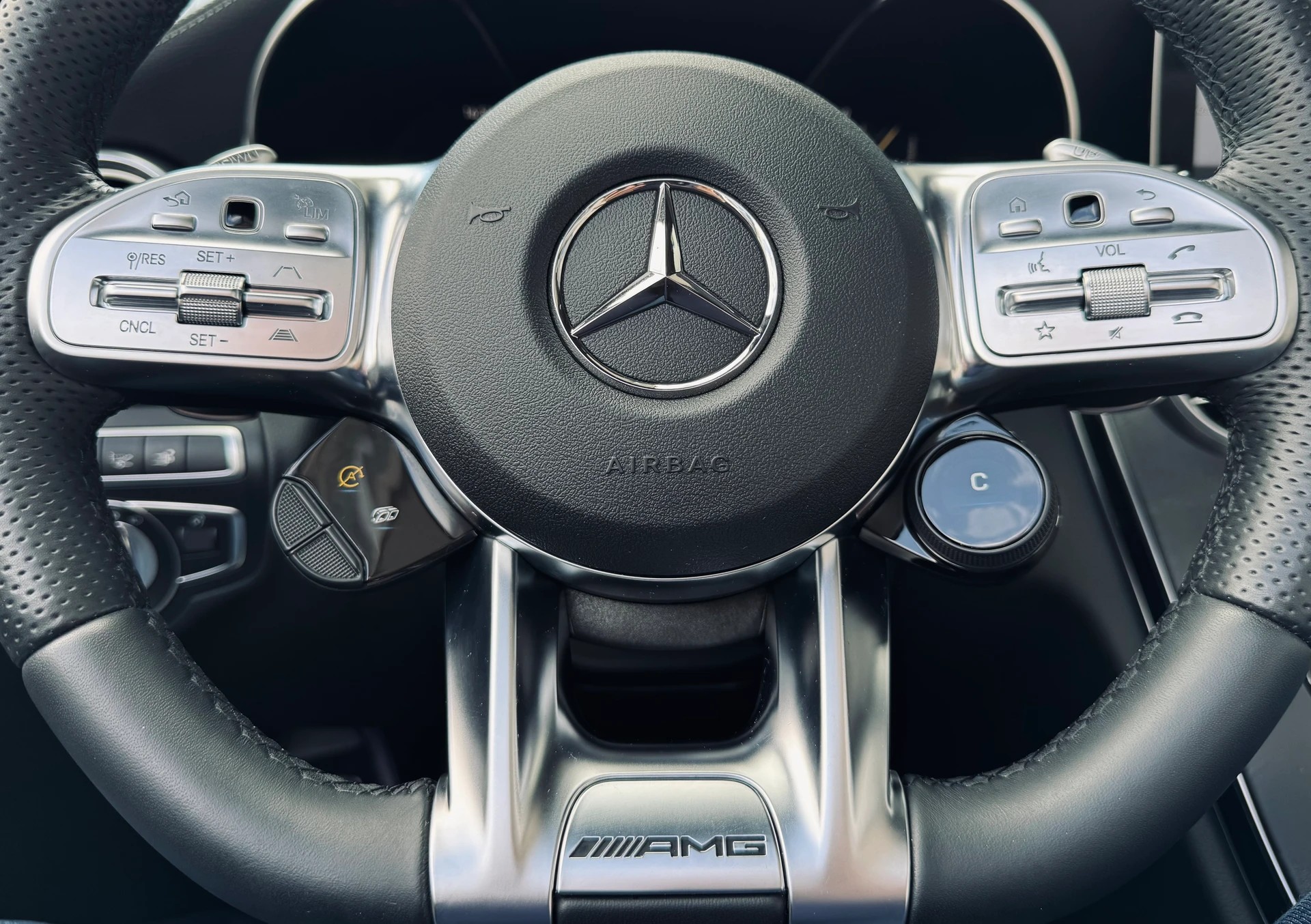 MERCEDES-BENZ C 43 Cabriolet AMG 4Matic 9G-Tronic-image-15