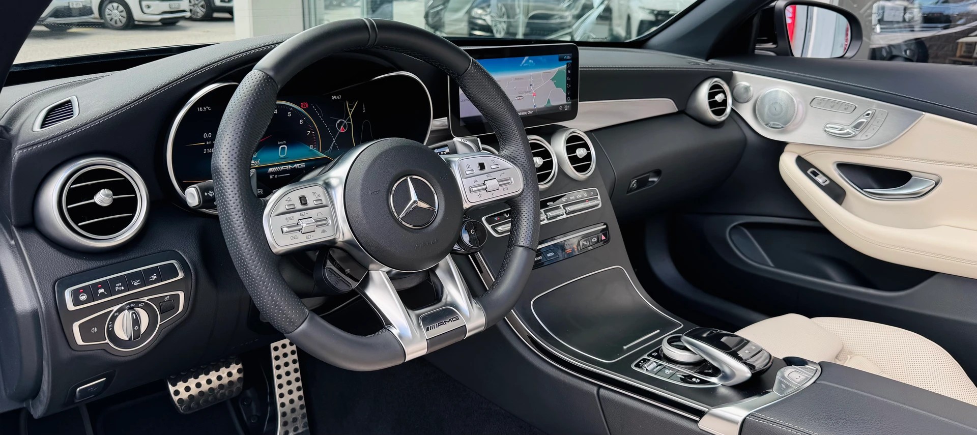 MERCEDES-BENZ C 43 Cabriolet AMG 4Matic 9G-Tronic-image-8