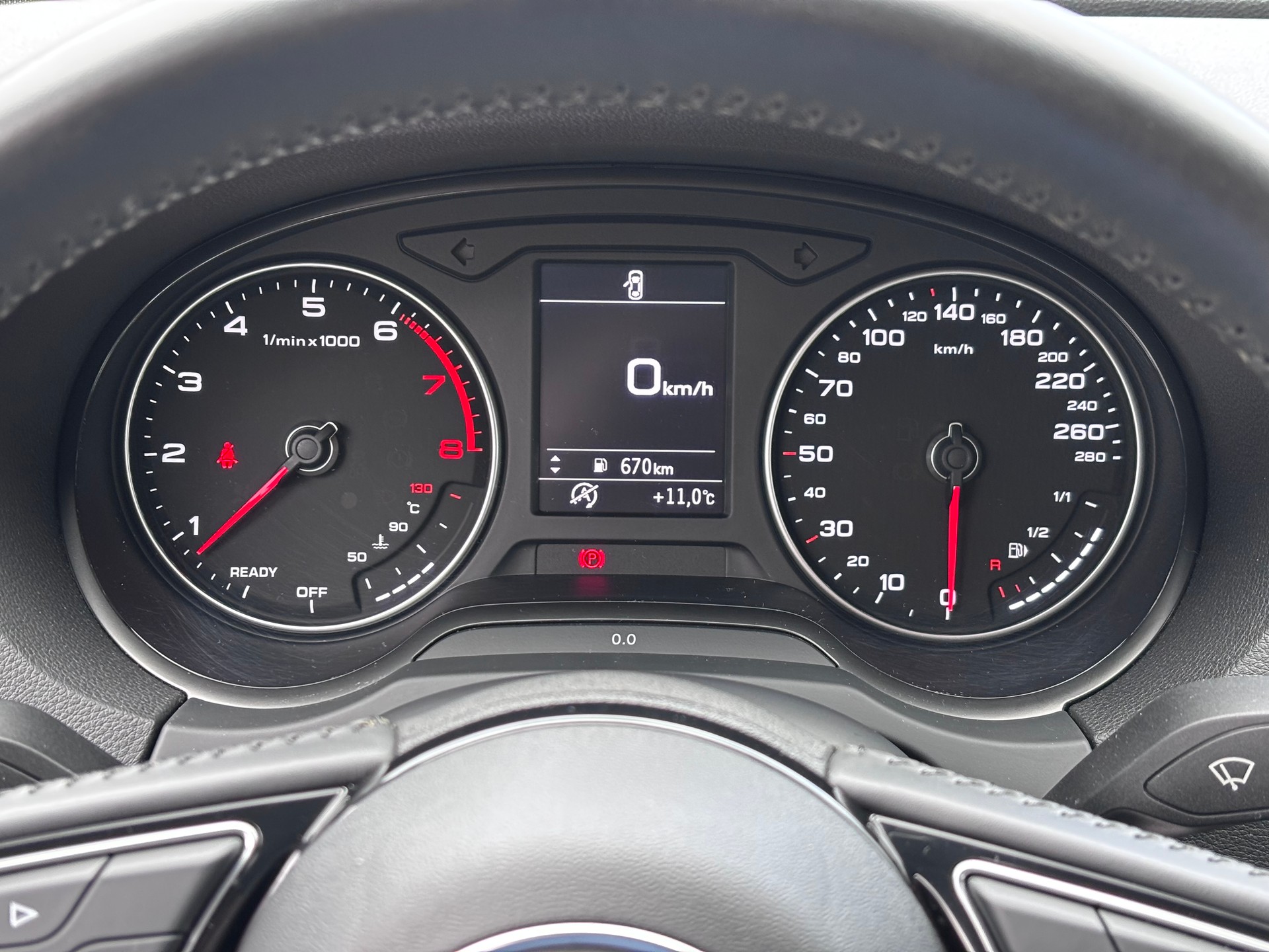 AUDI A3 Sportback 35 TFSI Design-image-8