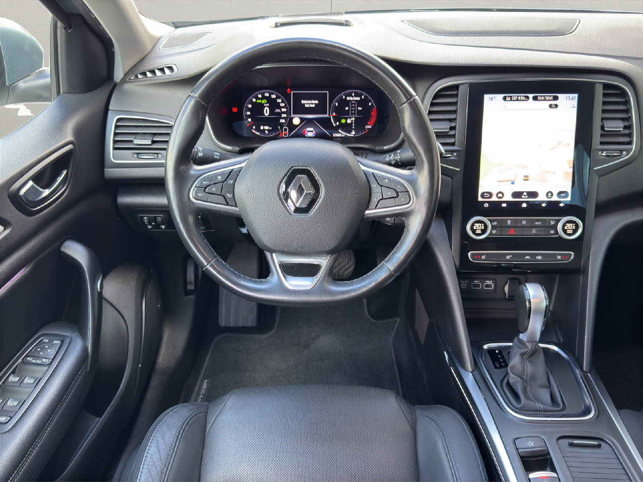 RENAULT Mégane Grandtour 1.3 TCe 140 I-image-4