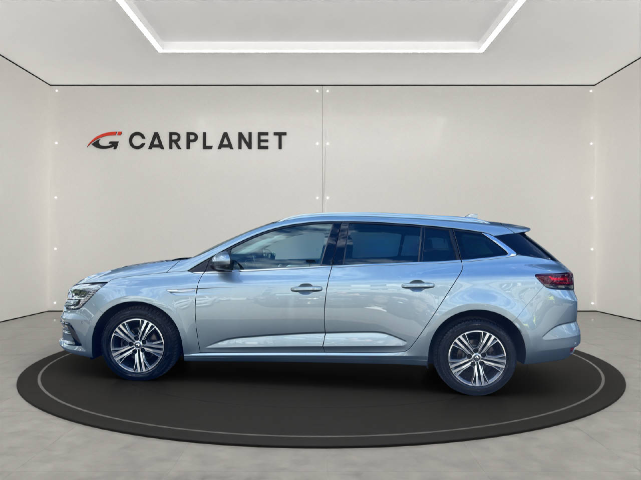 RENAULT Mégane Grandtour 1.3 TCe 140 I-image-1