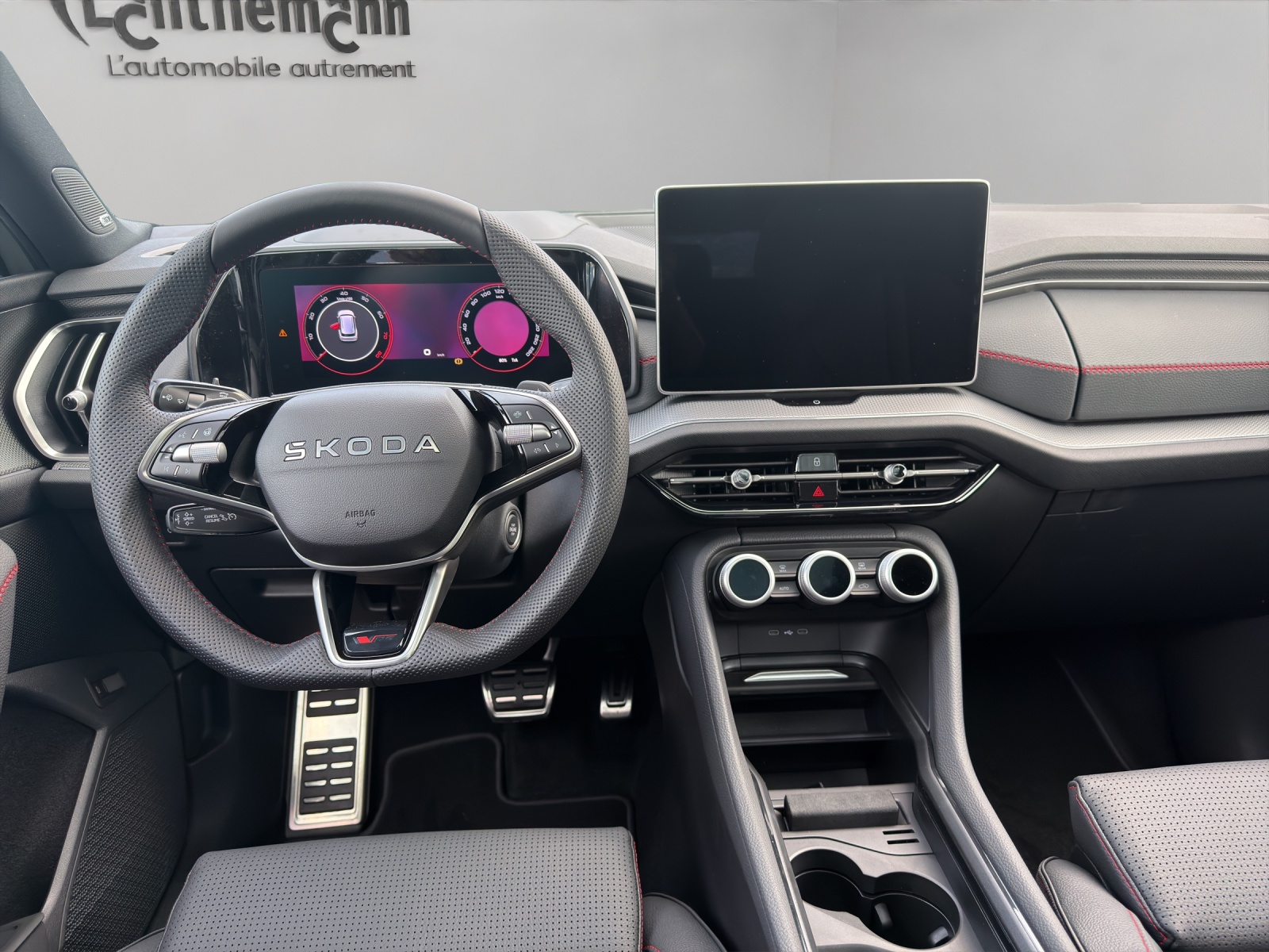 SKODA Kodiaq 2.0 TSI RS 4x4-image-9