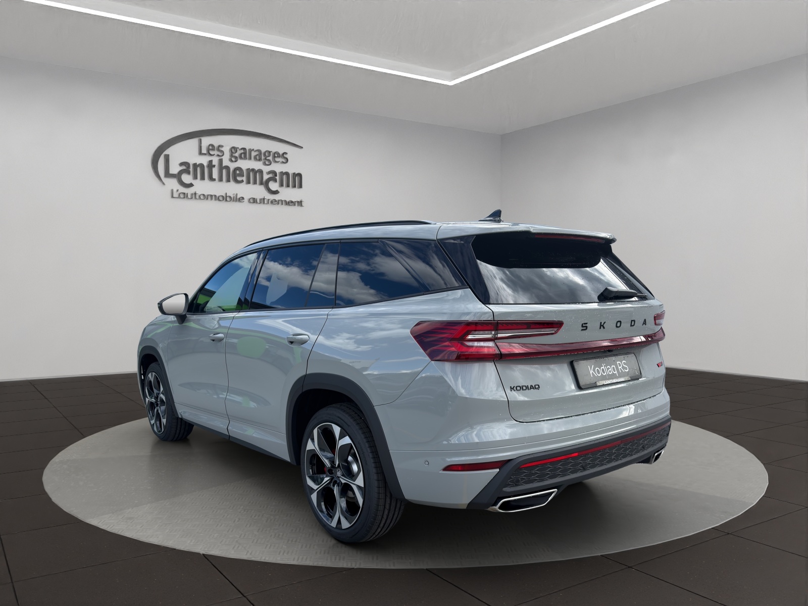 SKODA Kodiaq 2.0 TSI RS 4x4-image-2