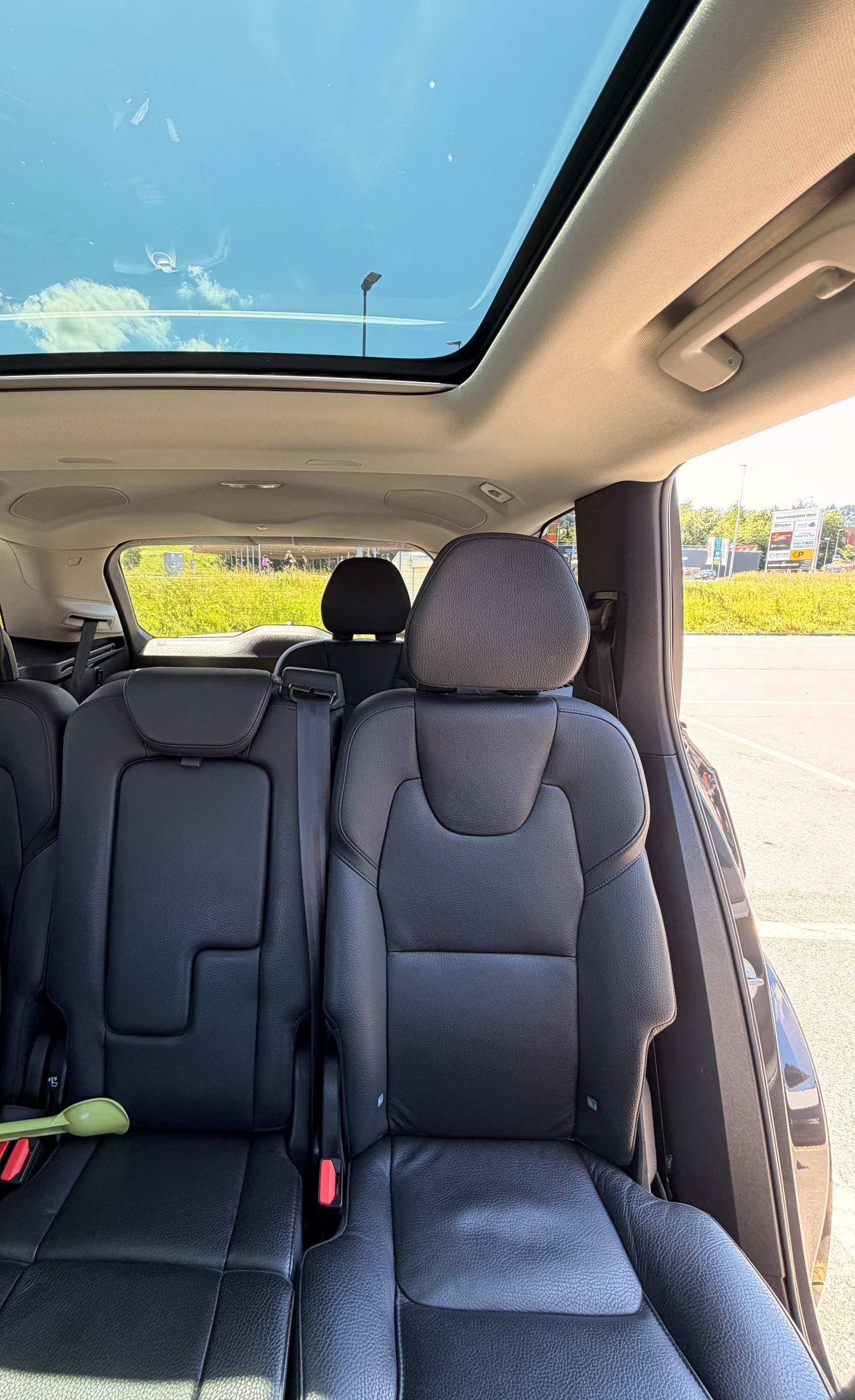 VOLVO XC90-image-5