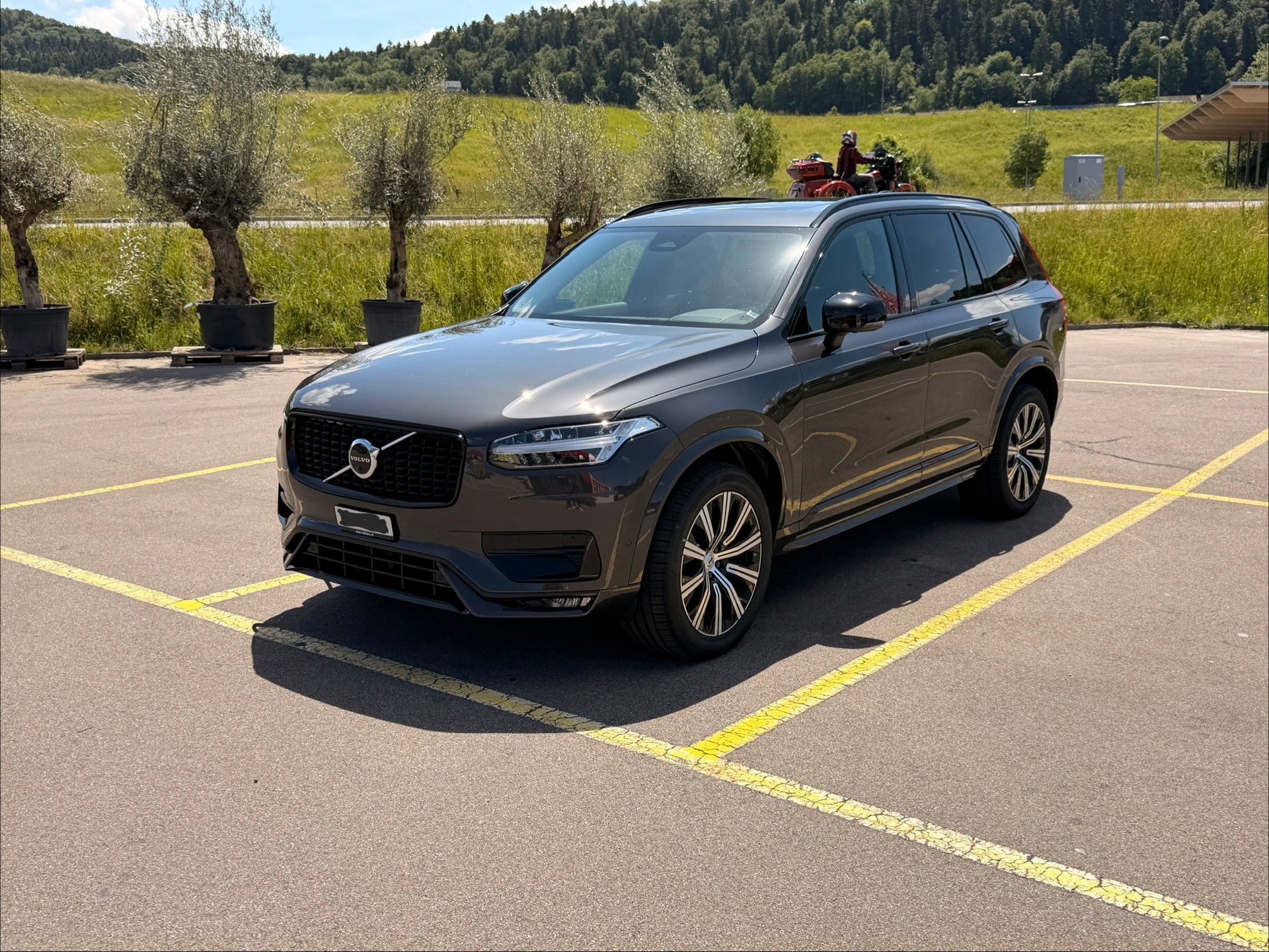 VOLVO XC90-image-0