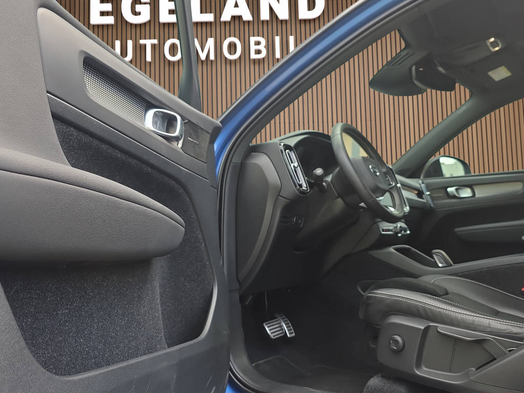 VOLVO XC40 2.0 B4 MH R-Design AWD-image-10