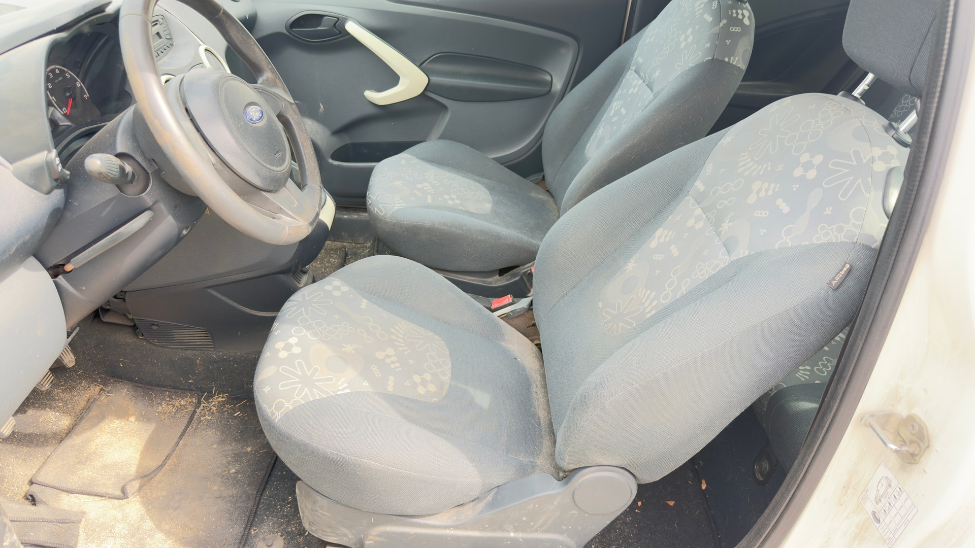 FORD KA 1.25 Ambiente-image-9