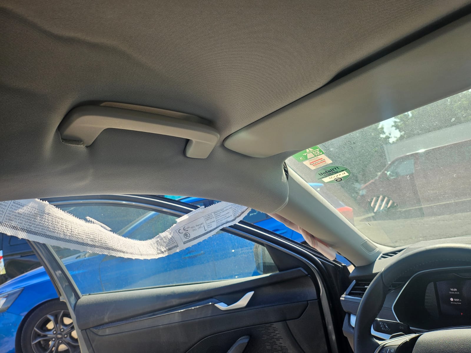 SKODA Octavia Combi 1.5 TSI mHEV DSG Dynamic BESCHADIGT ENDOMMAGEE-image-15