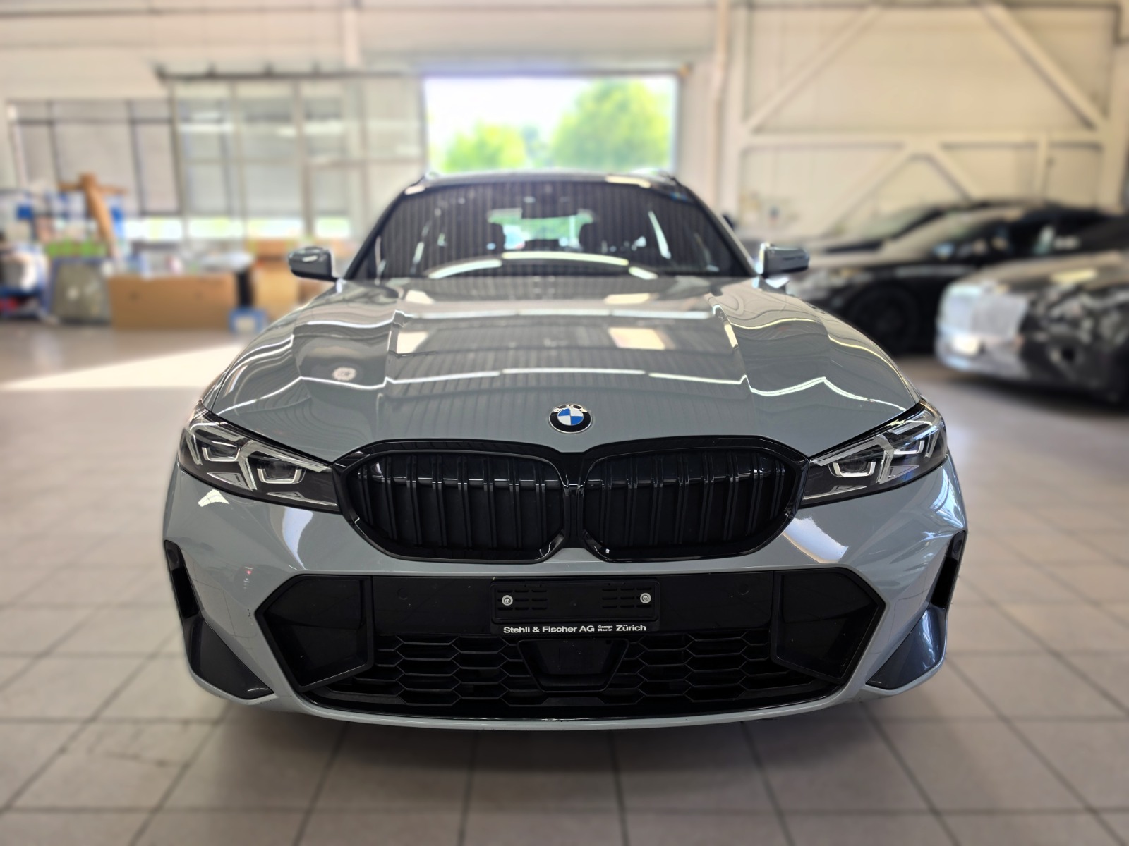 BMW 320d xDrive 48V Touring Steptronic M Sport-image-7
