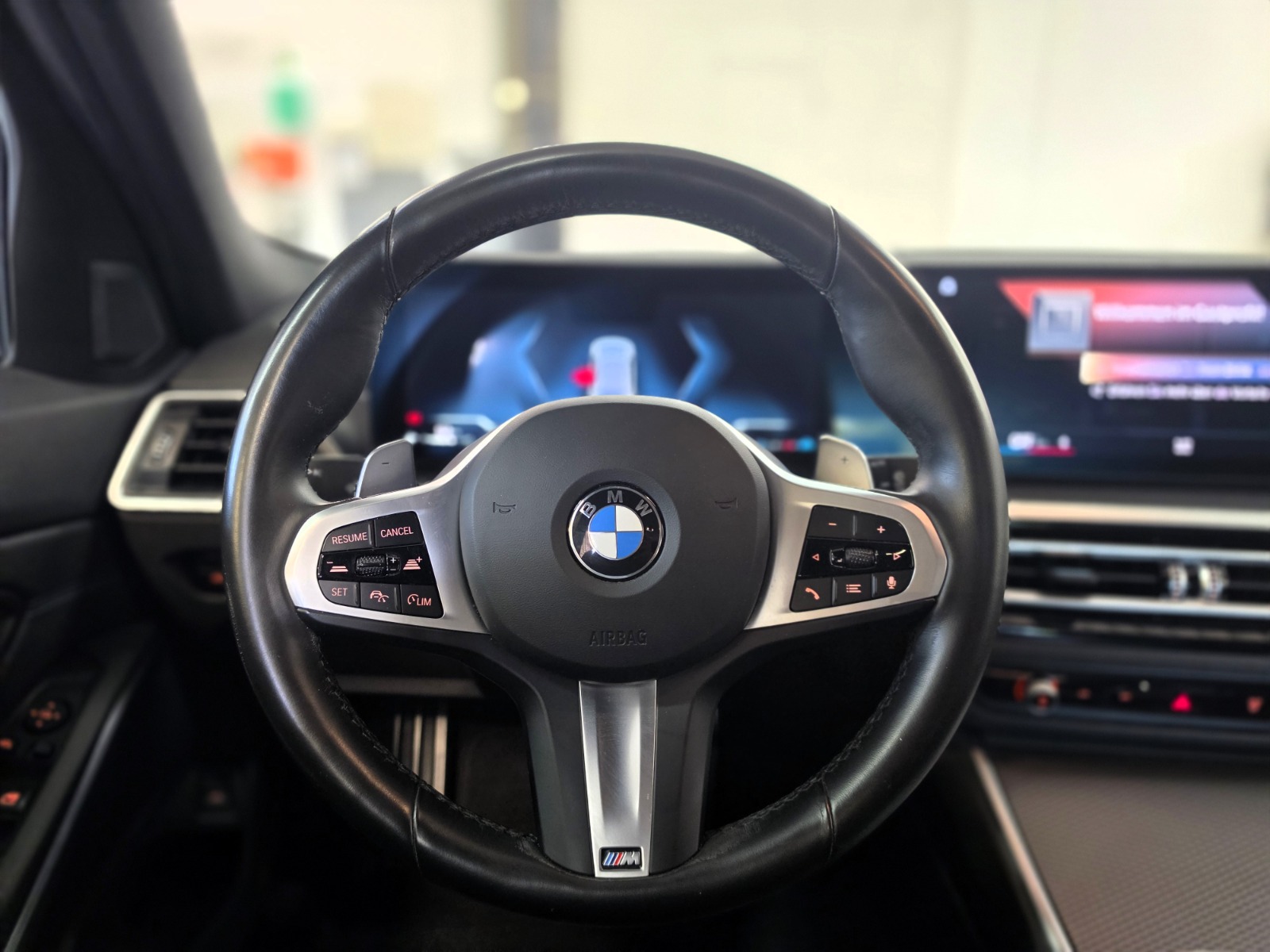 BMW 320d xDrive 48V Touring Steptronic M Sport-image-10