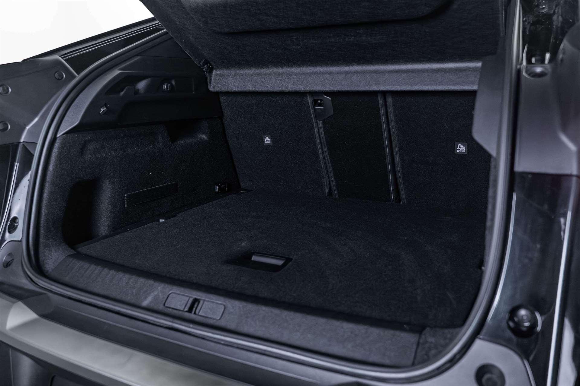 PEUGEOT 3008 145 GT Hybrid e-DCS-Automat-image-4