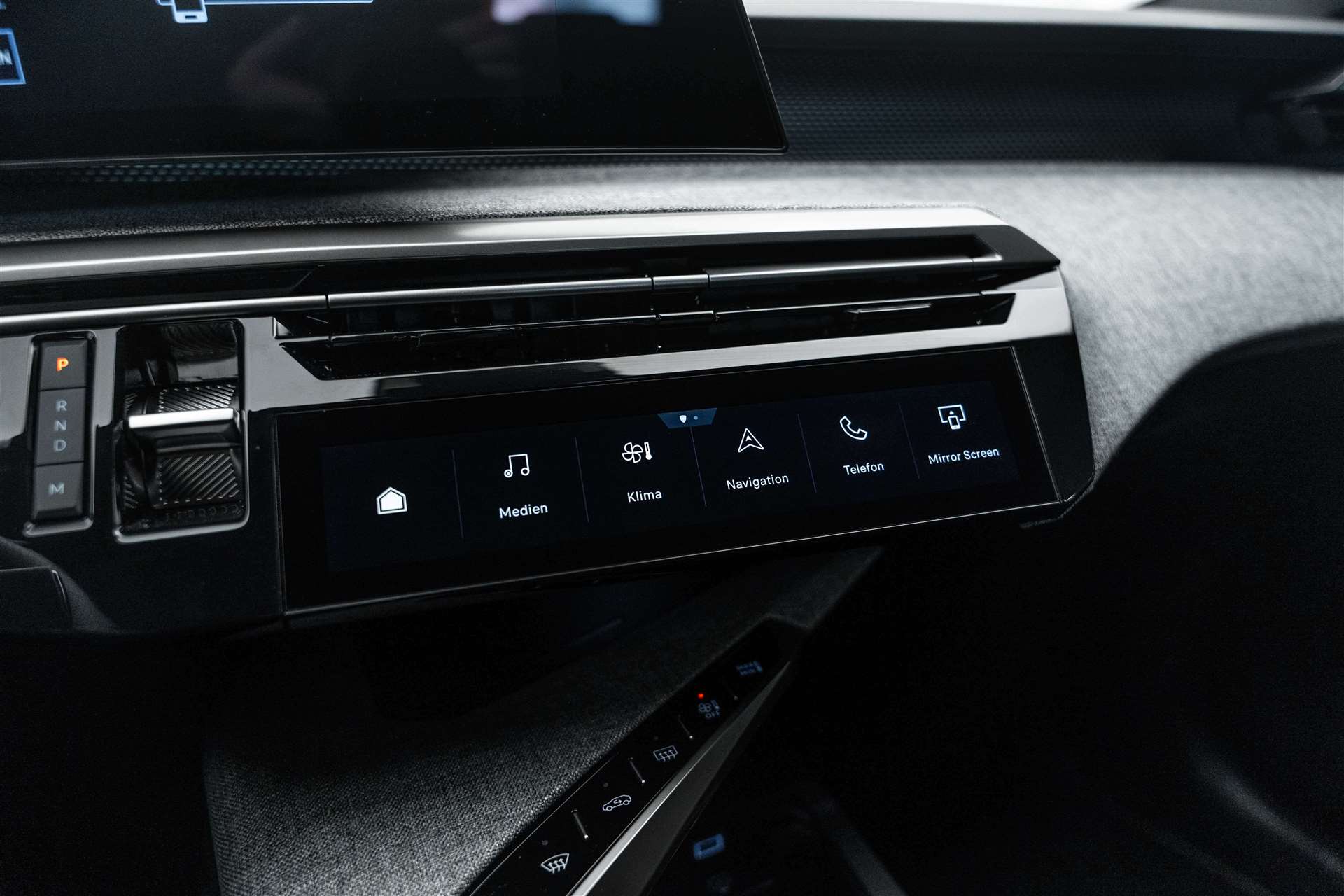 PEUGEOT 3008 145 GT Hybrid e-DCS-Automat-image-25