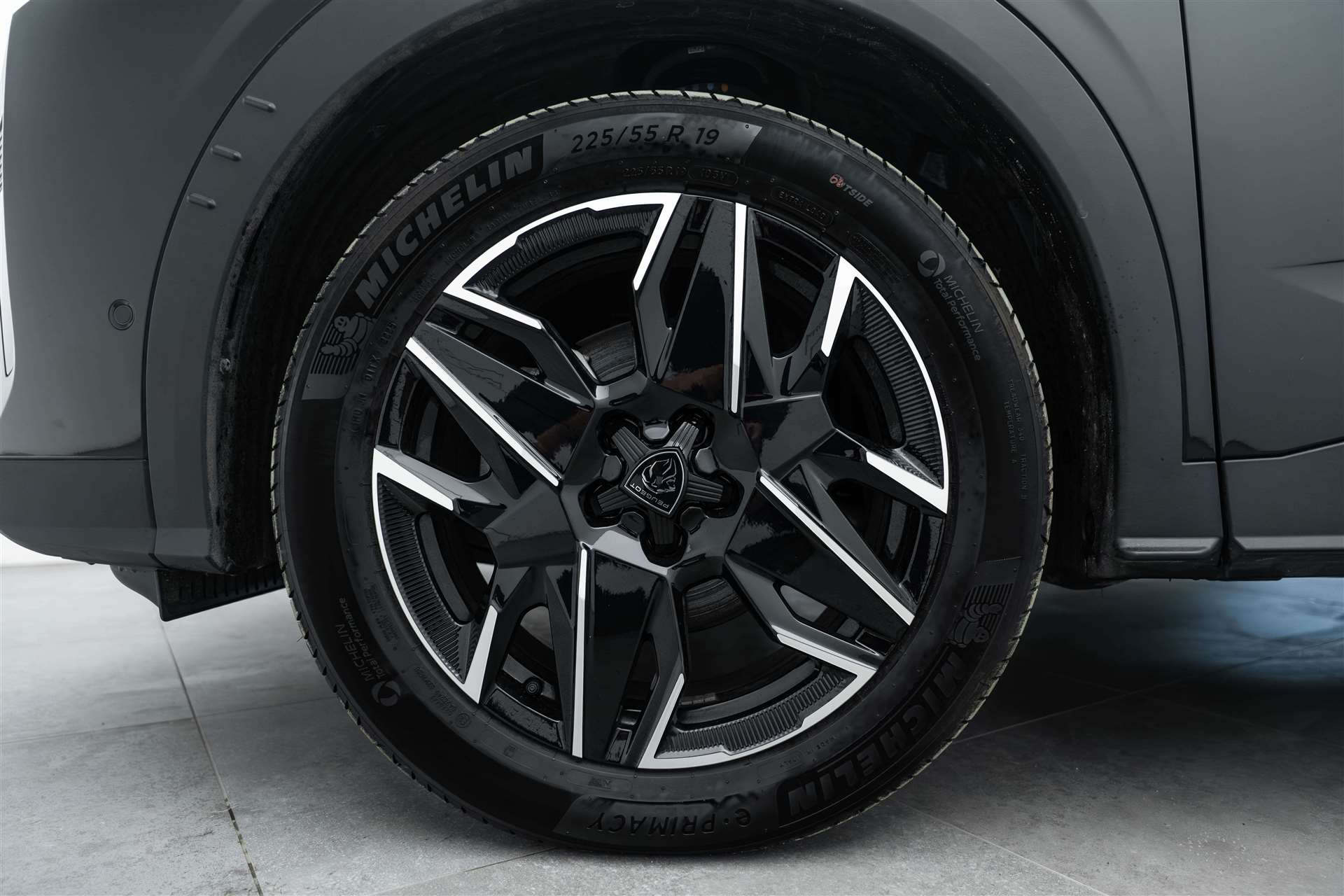 PEUGEOT 3008 145 GT Hybrid e-DCS-Automat-image-5