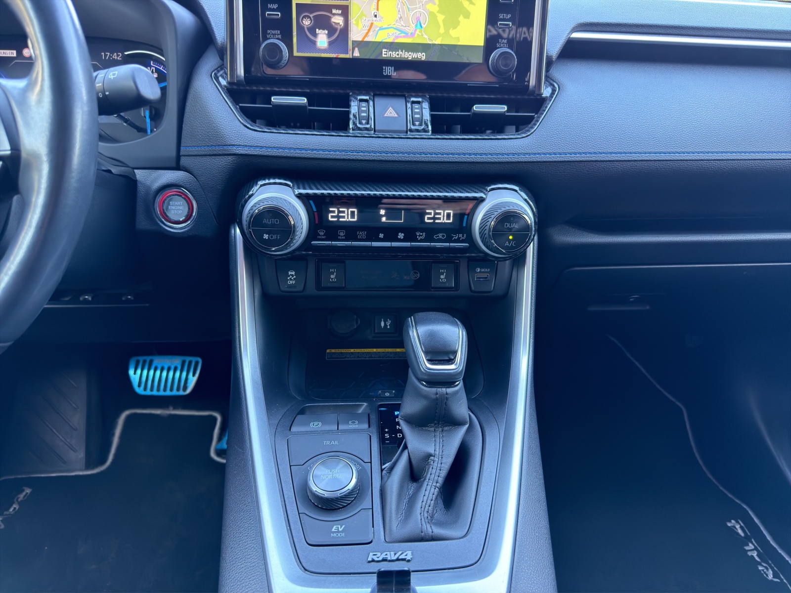 TOYOTA RAV4 2.5 HEV Style-image-15