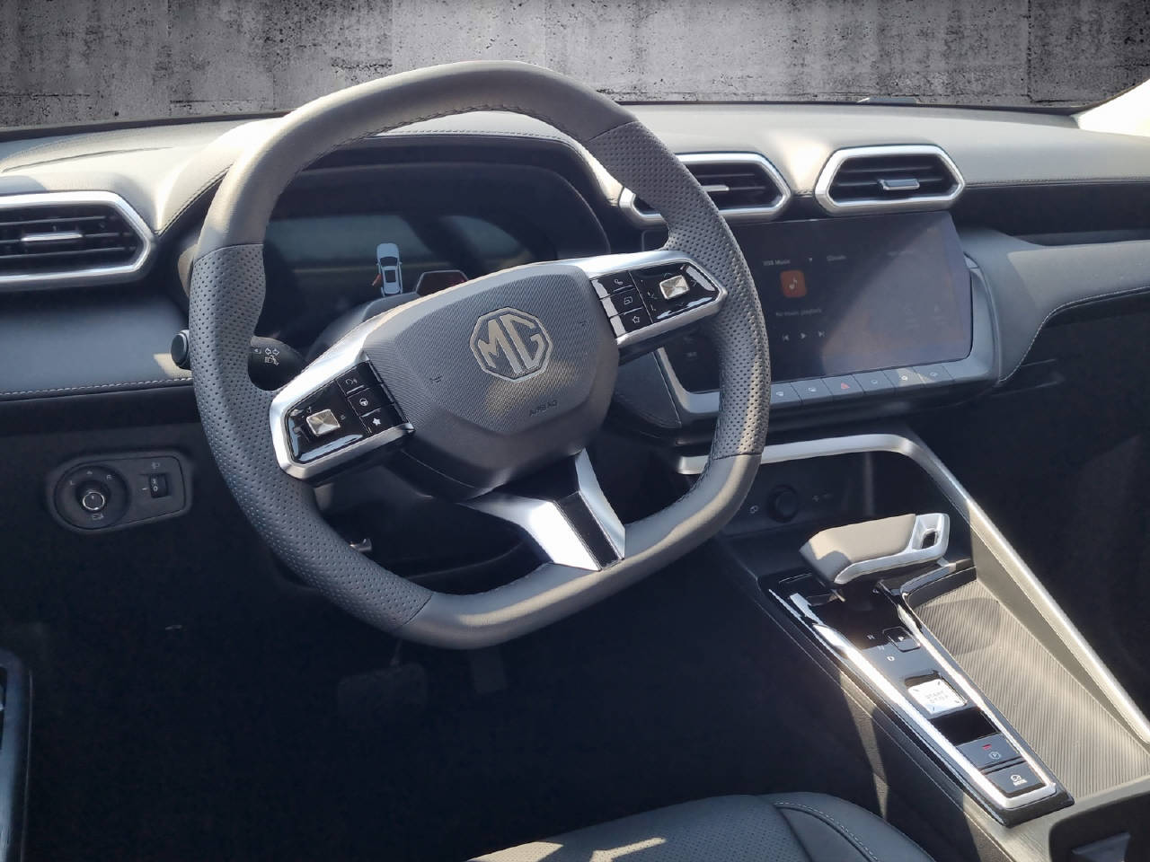 MG ZS 1.5 Hybrid+ Luxury-image-6