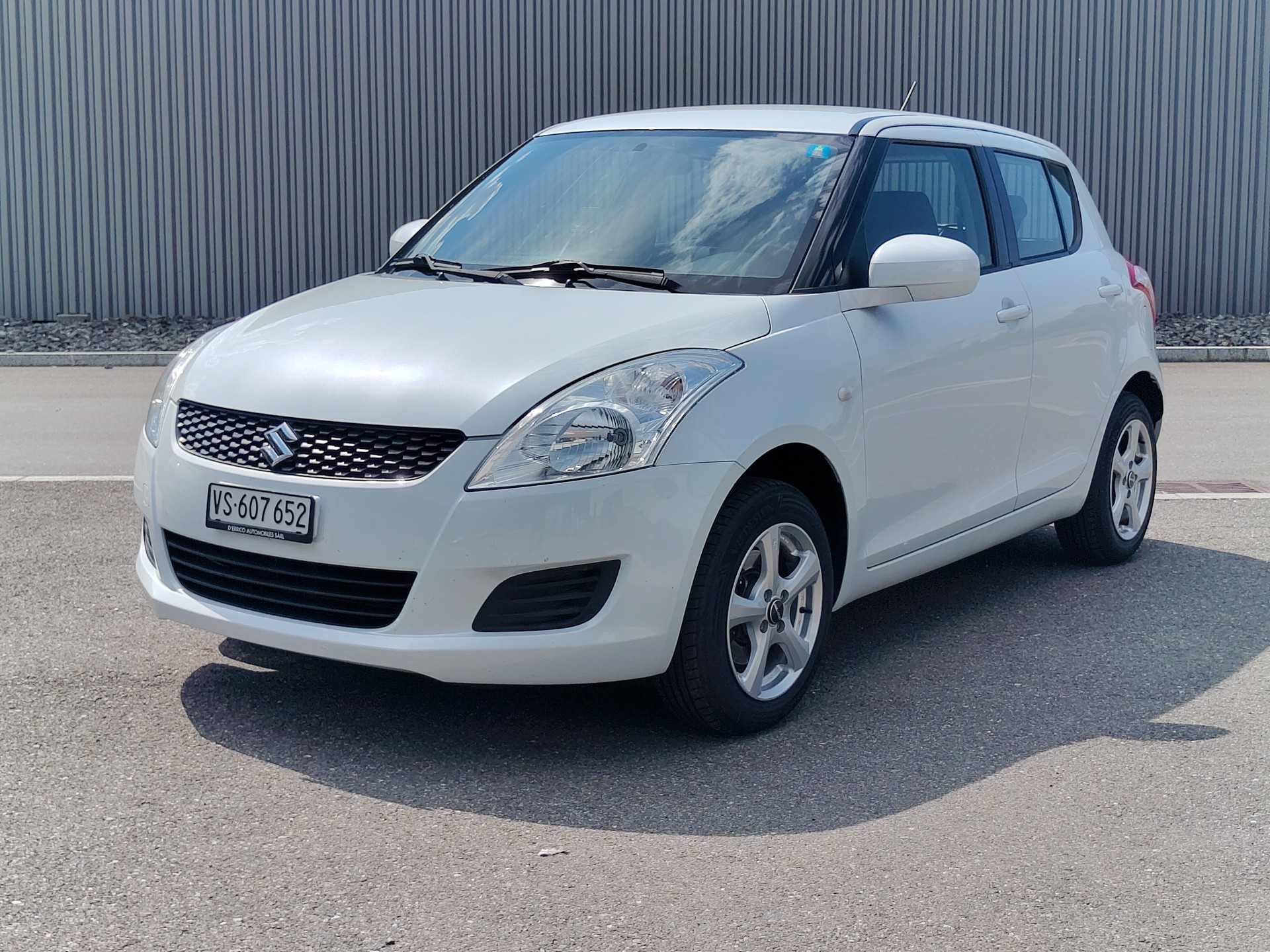 SUZUKI Swift 1.2i 16V GL 4x4-image-1