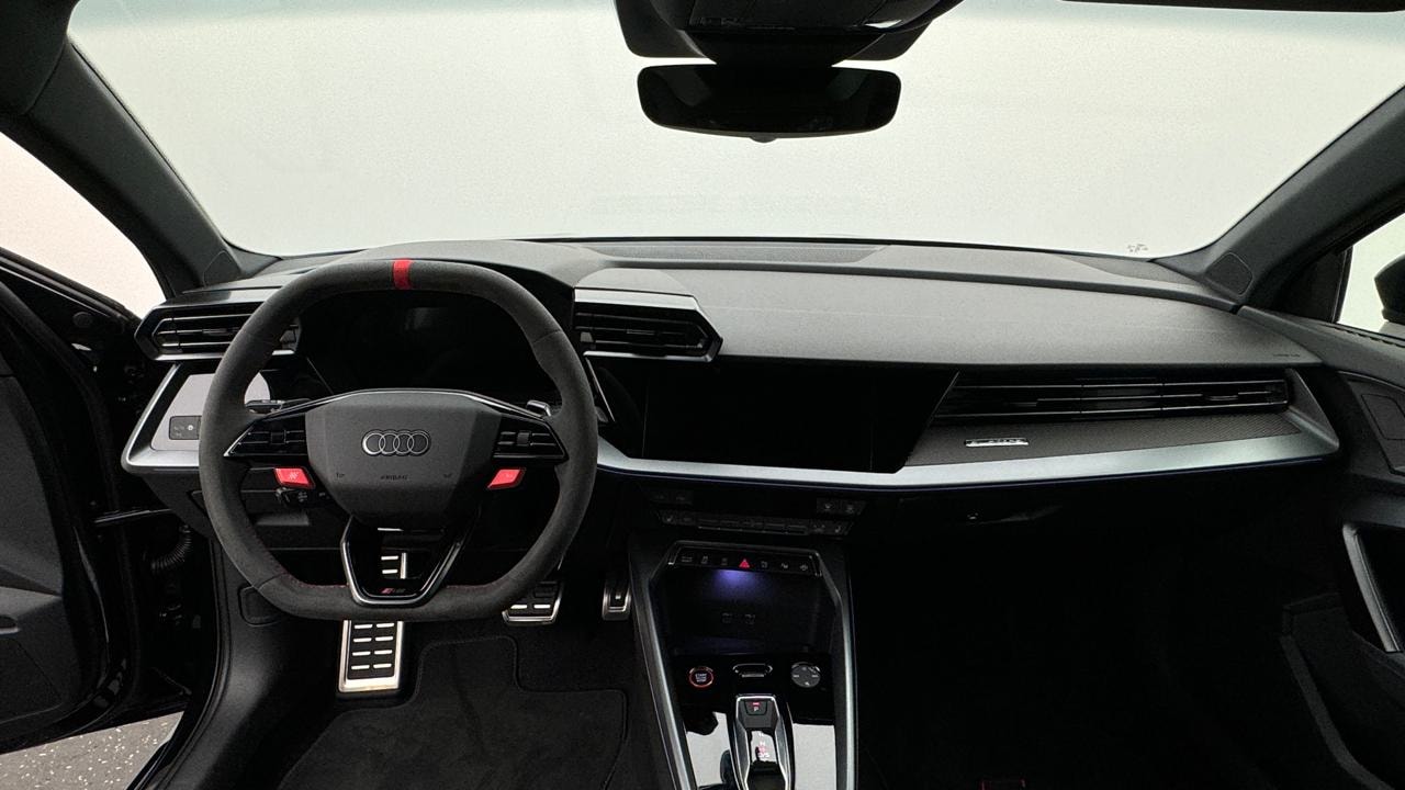 AUDI RS3 Sportback 2.5 TSI quattro S-tronic-image-5