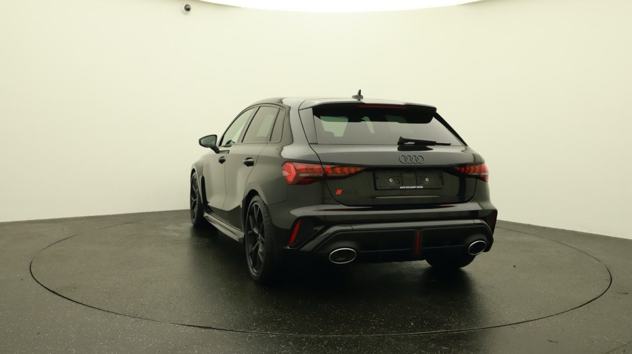 AUDI RS3 Sportback 2.5 TSI quattro S-tronic-image-3