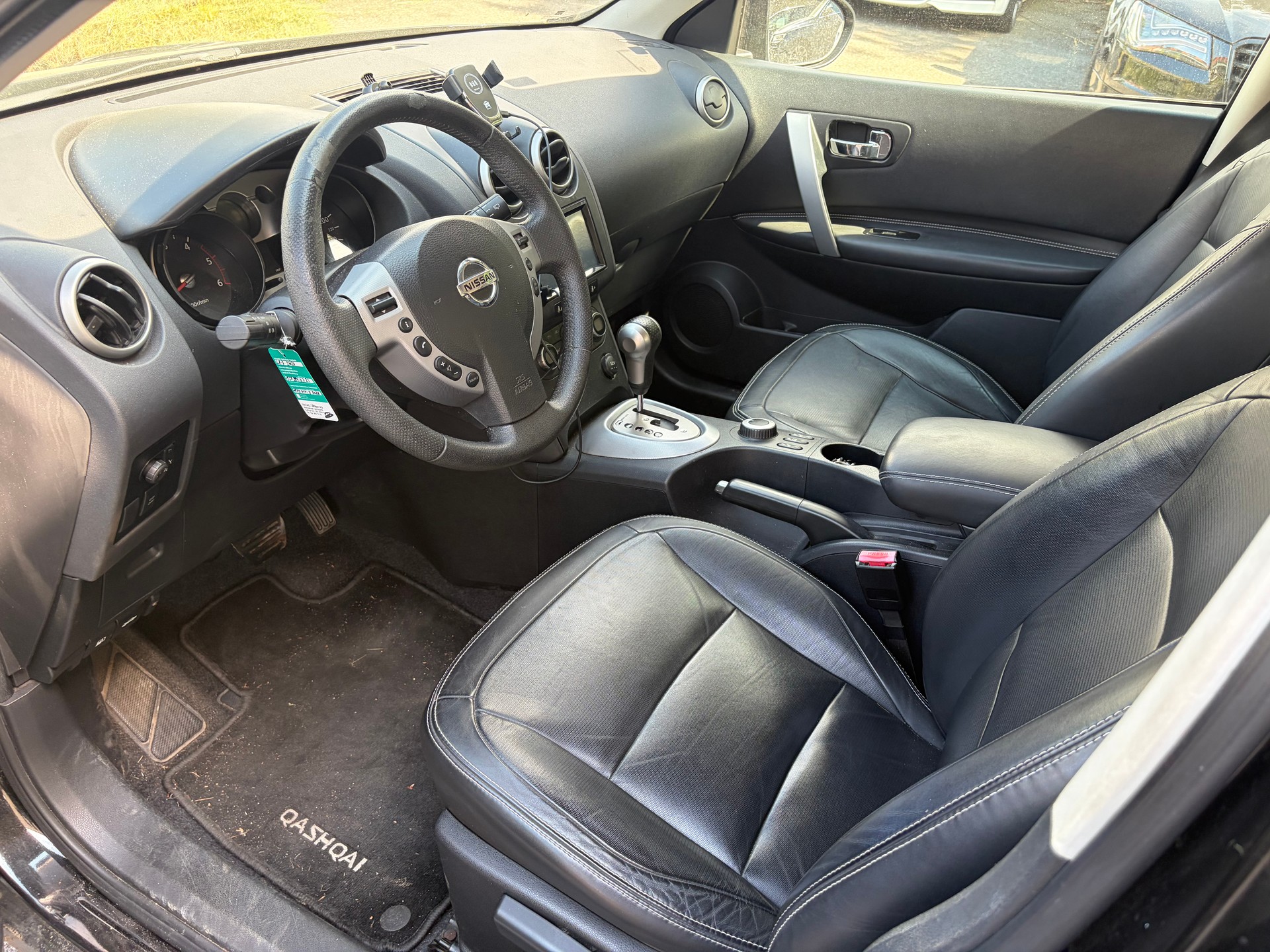 NISSAN Qashqai 2.0 dCi 4WD acenta Automatic-image-10