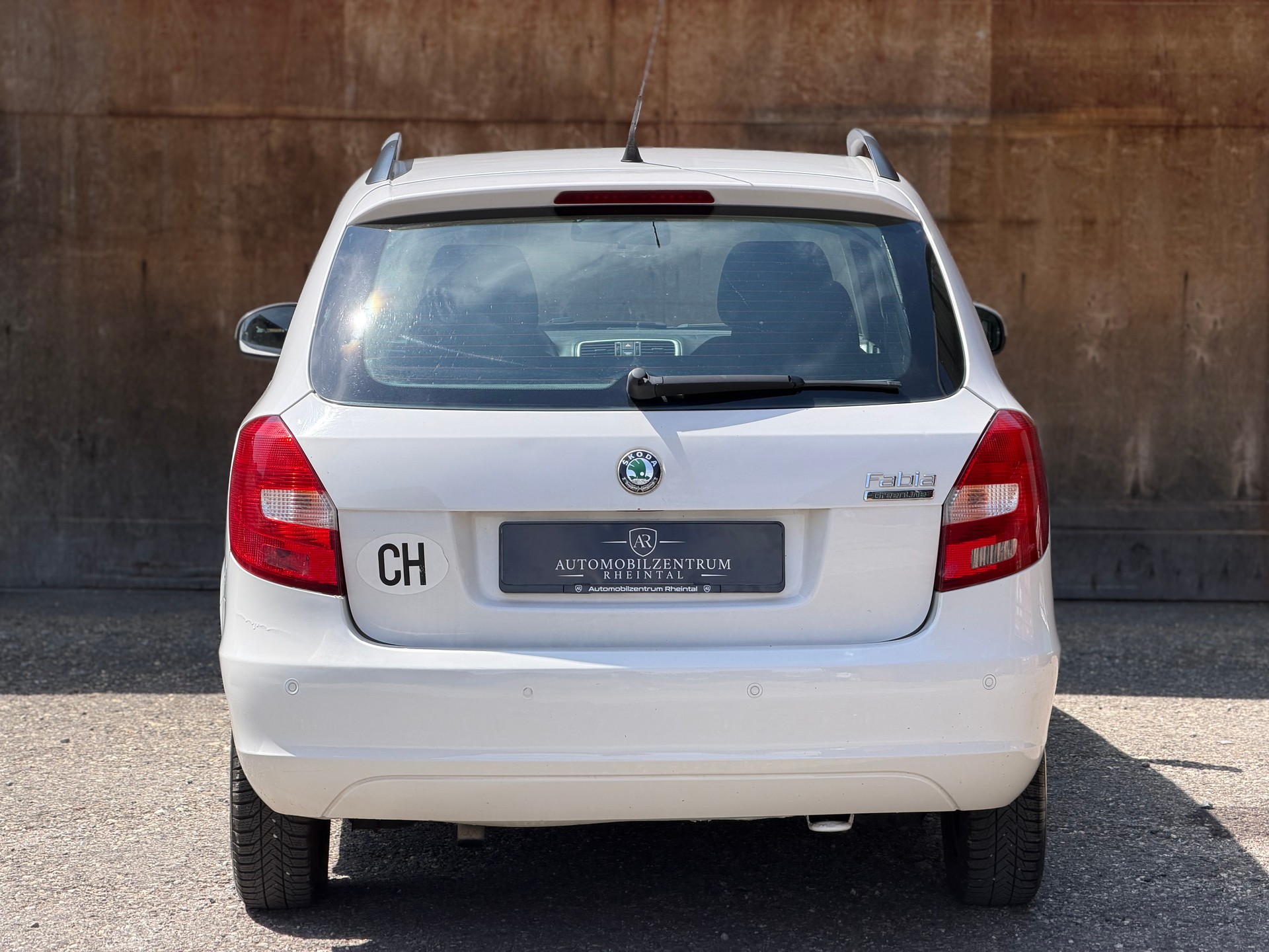 SKODA Fabia 1.4 TDI GreenLine-image-5