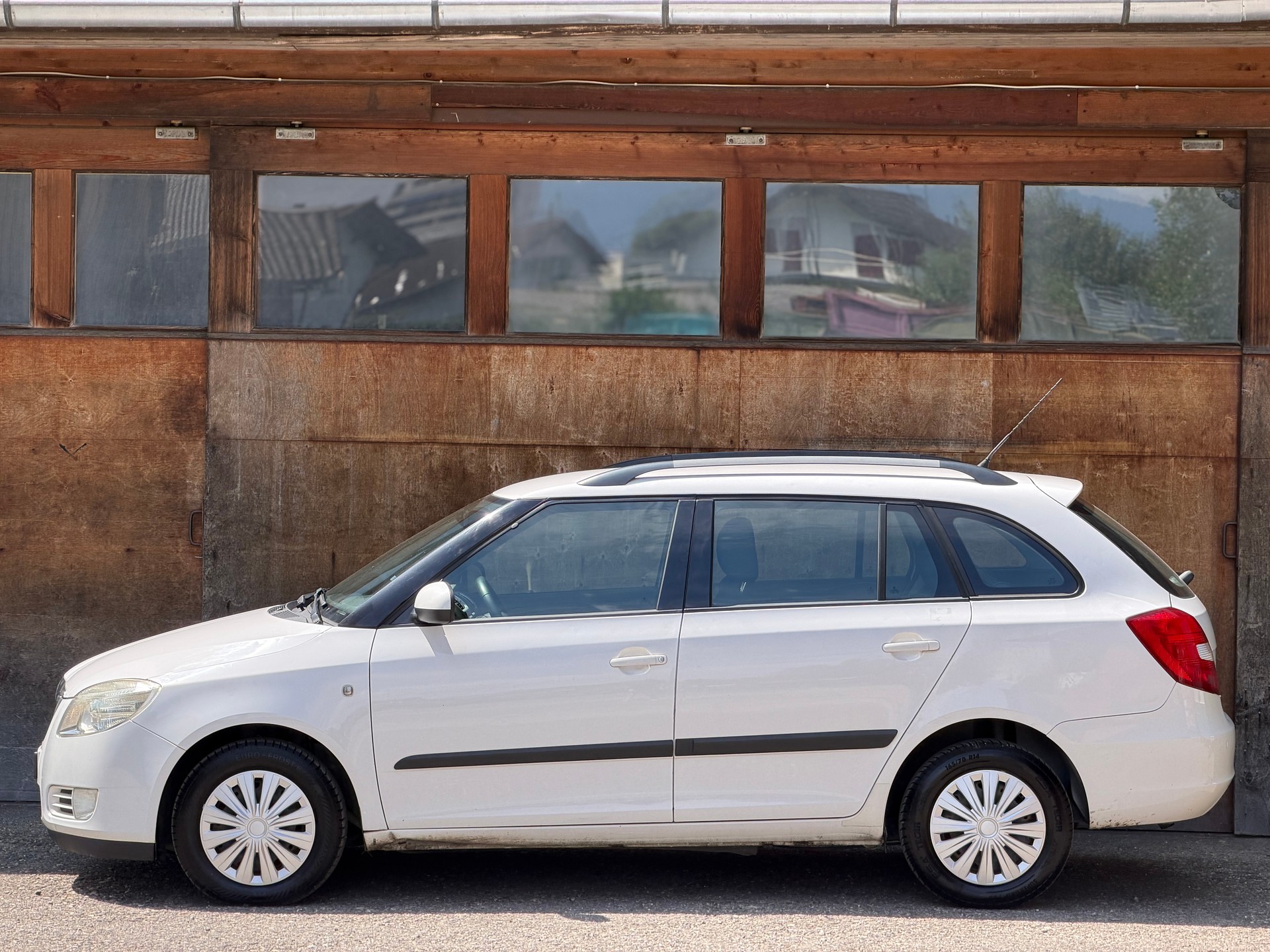 SKODA Fabia 1.4 TDI GreenLine-image-7