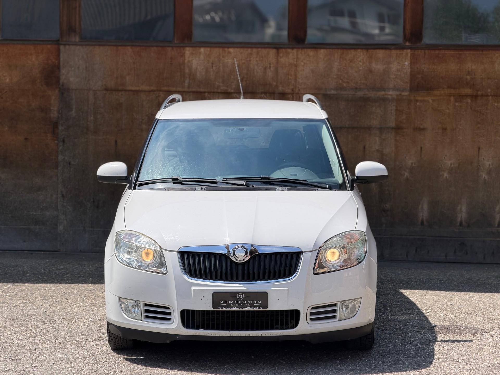 SKODA Fabia 1.4 TDI GreenLine-image-1