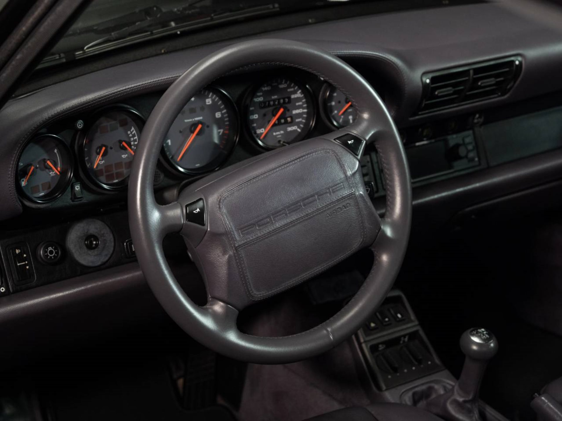 PORSCHE 911 Carrera 4 Coupé Turbo-Look-image-16