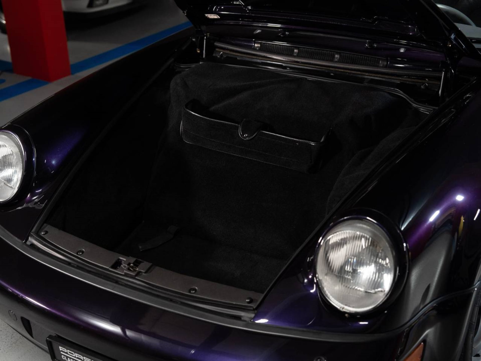 PORSCHE 911 Carrera 4 Coupé Turbo-Look-image-24