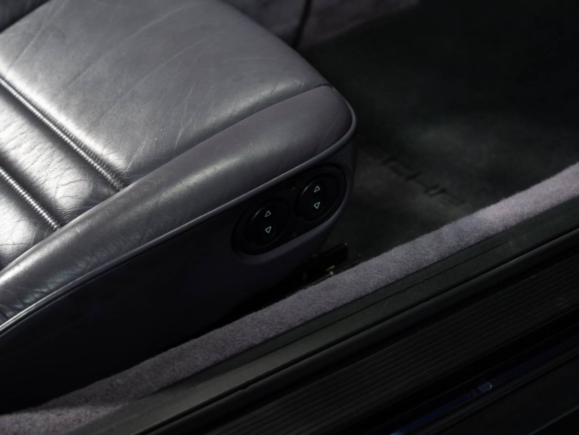 PORSCHE 911 Carrera 4 Coupé Turbo-Look-image-21