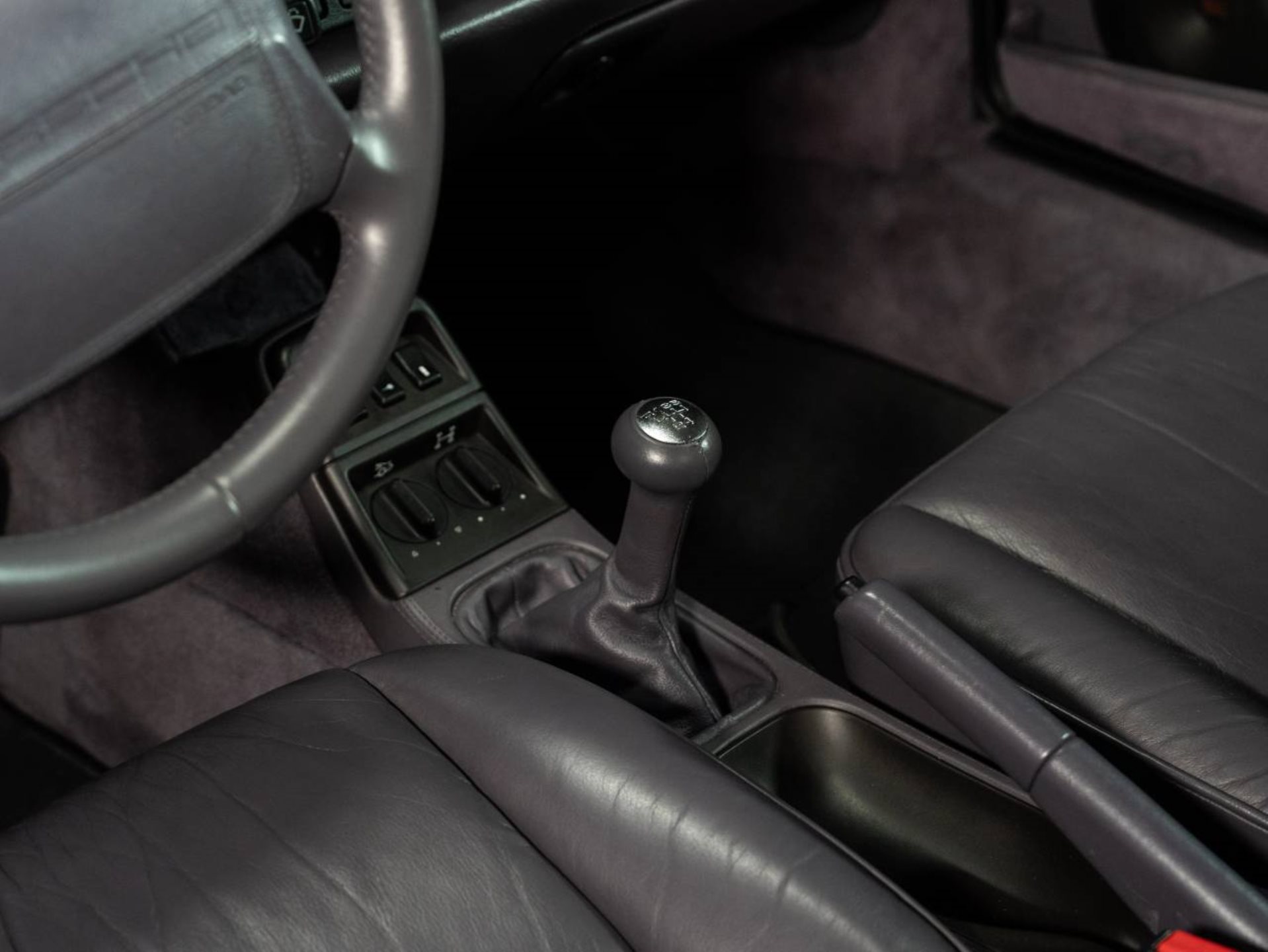PORSCHE 911 Carrera 4 Coupé Turbo-Look-image-17