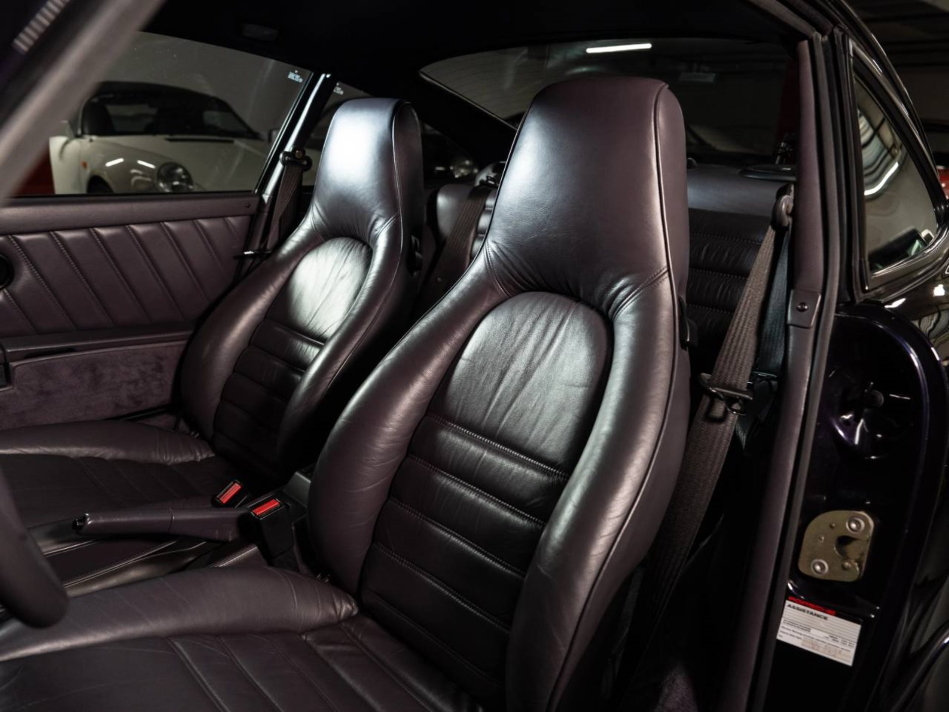 PORSCHE 911 Carrera 4 Coupé Turbo-Look-image-11