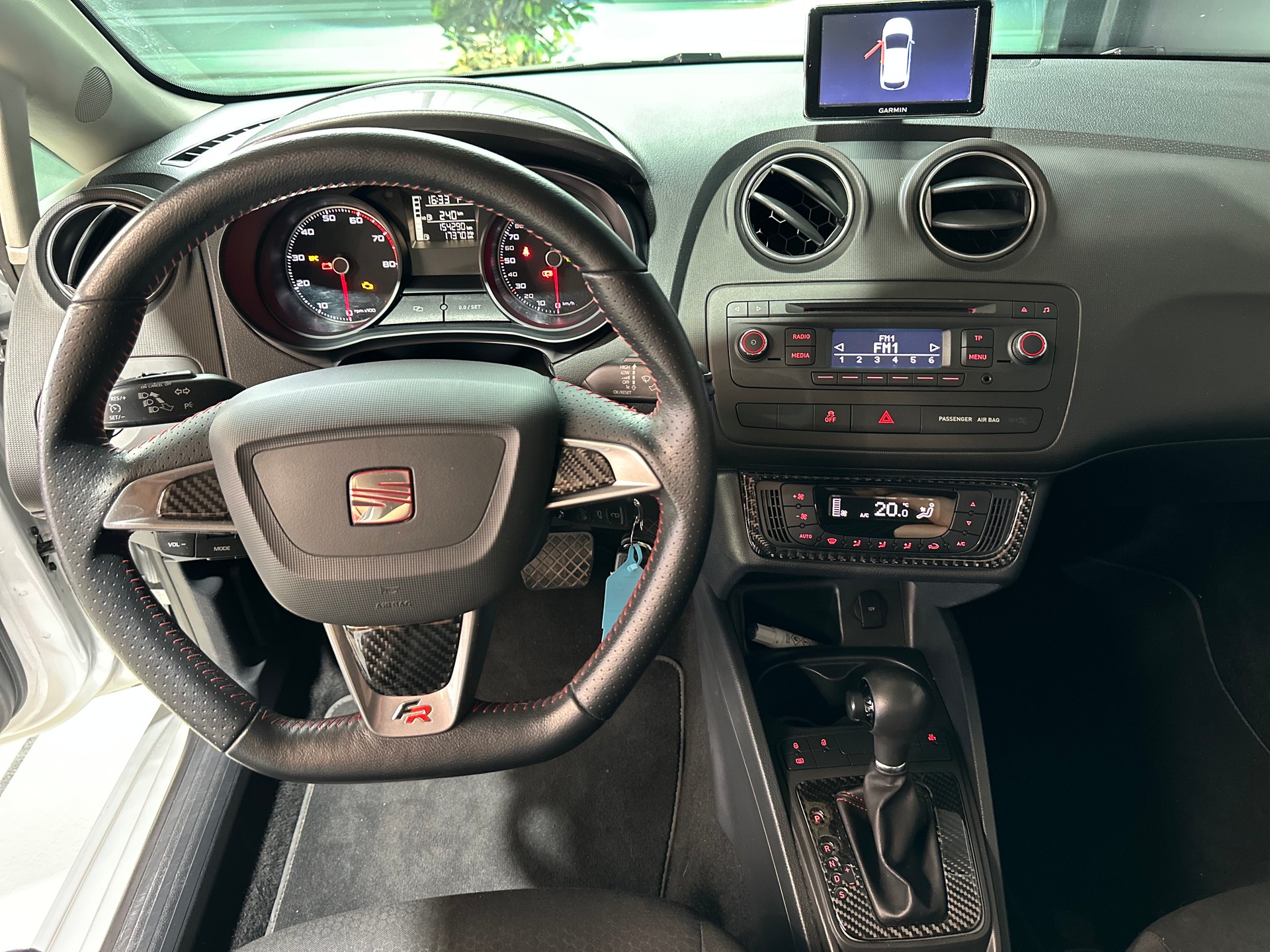 SEAT Ibiza SC 1.2 TSI FR DSG-image-9