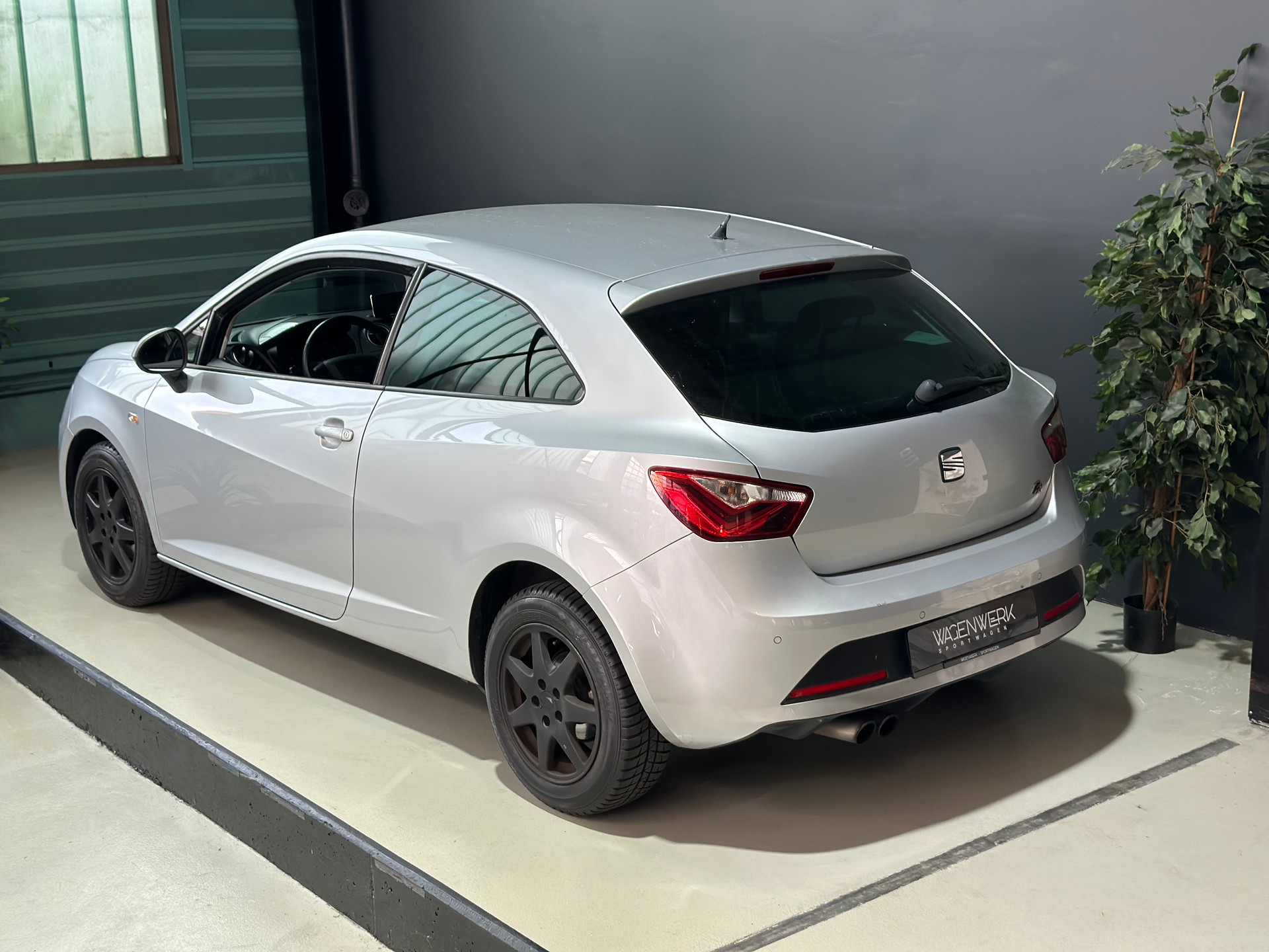 SEAT Ibiza SC 1.2 TSI FR DSG-image-3
