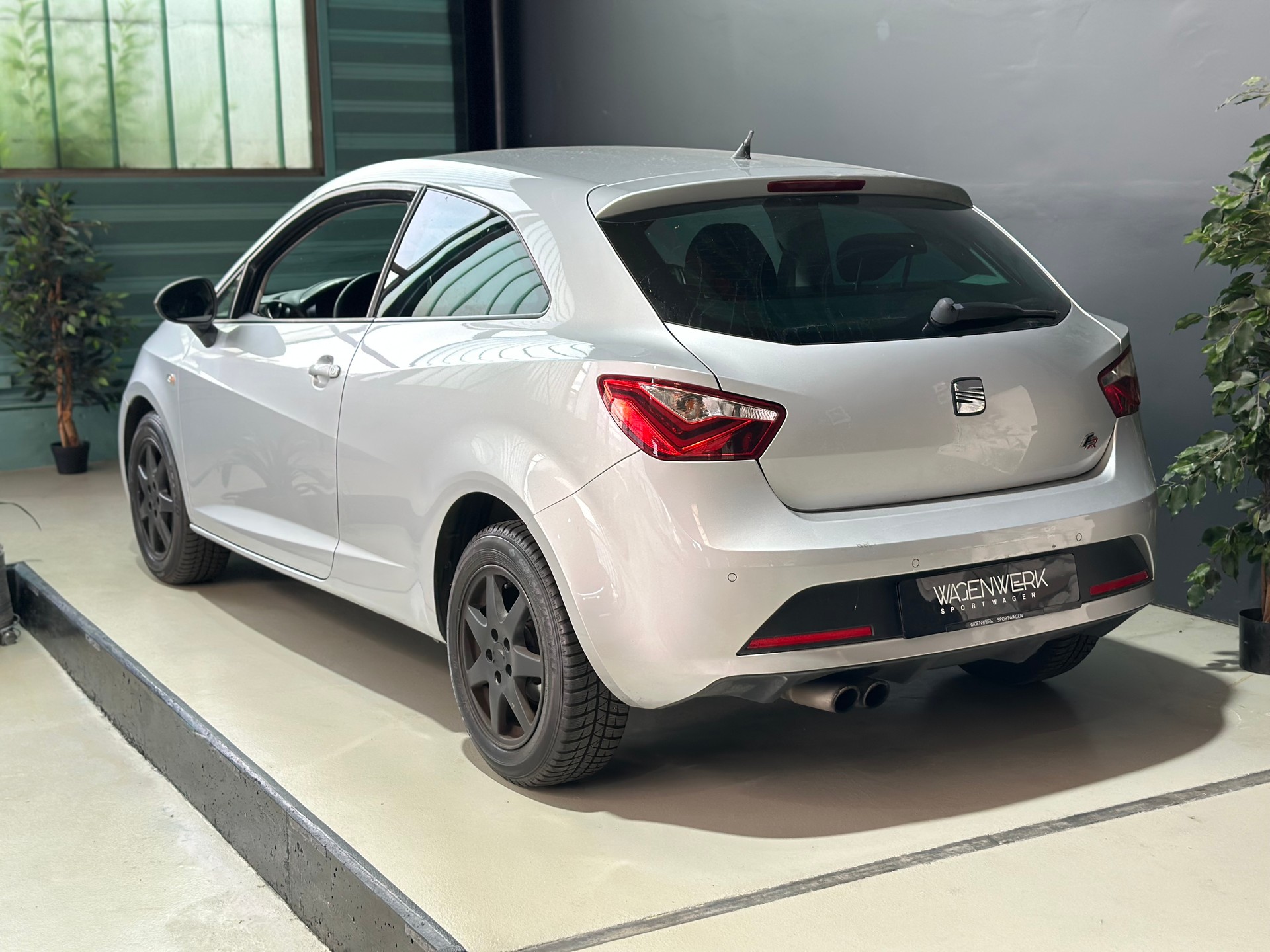 SEAT Ibiza SC 1.2 TSI FR DSG-image-5