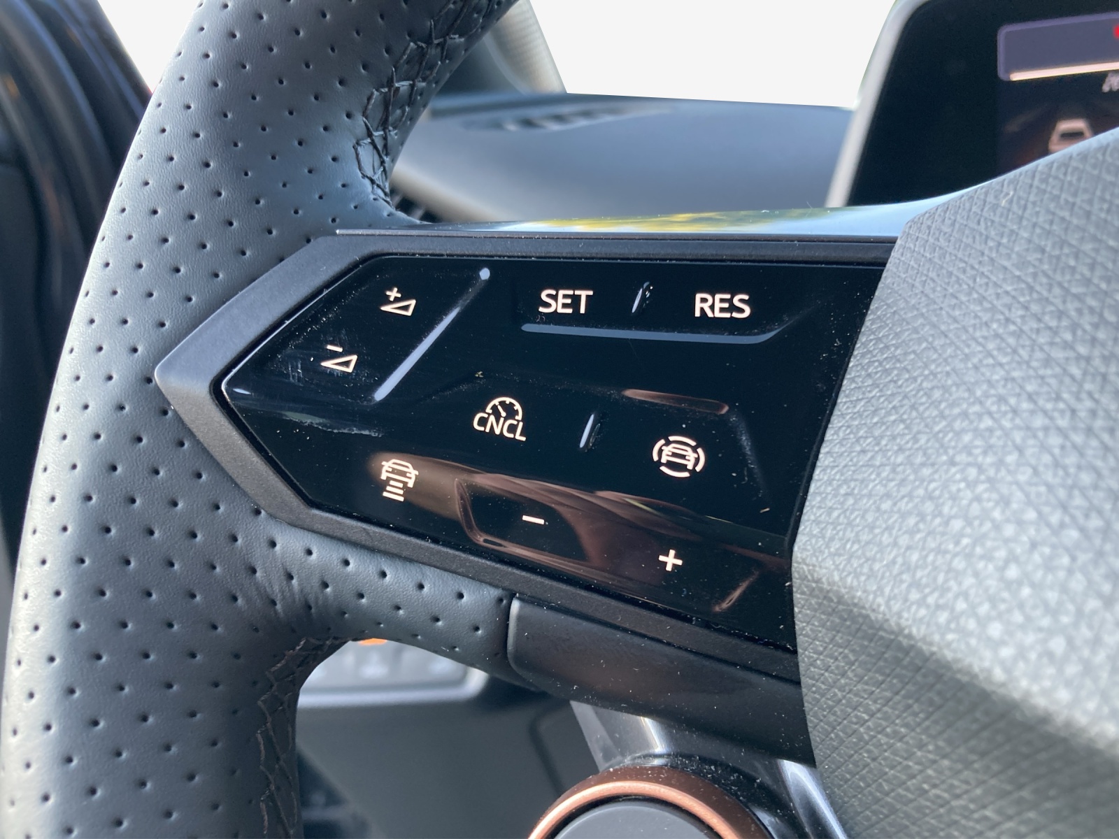CUPRA Tavascan Type 8 77 kWh VZ-image-15