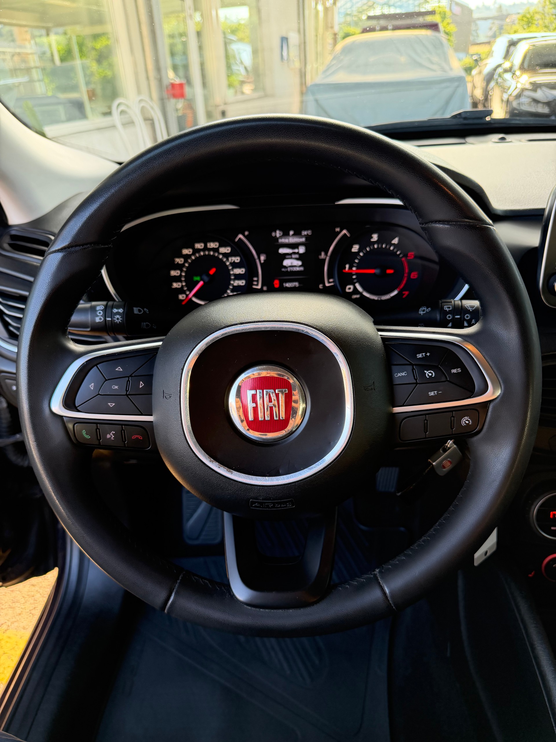 FIAT Tipo 1.6MJ Station Wagon Lounge DCT-image-9