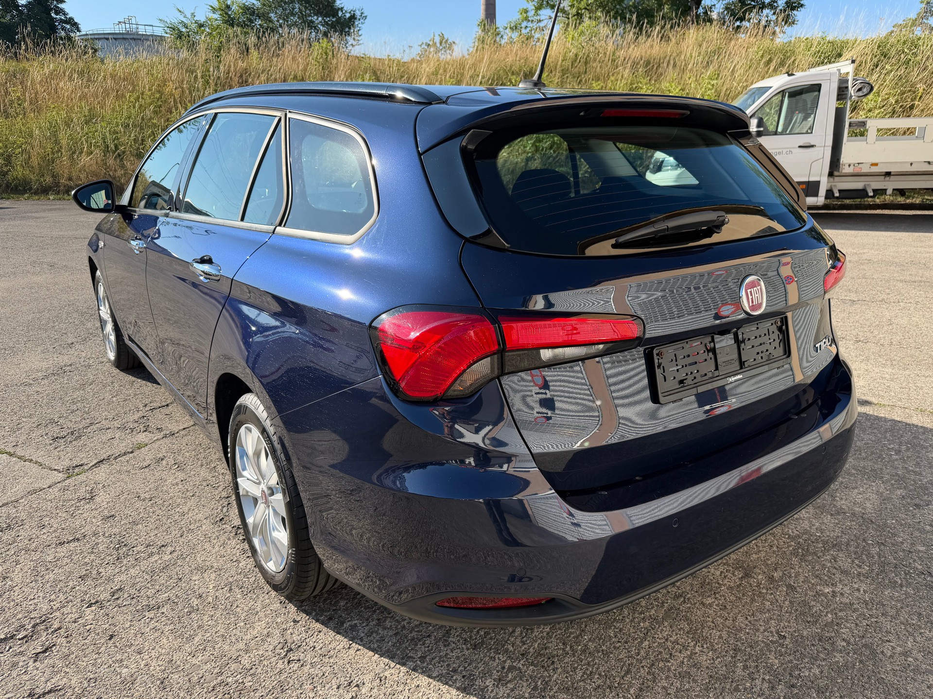 FIAT Tipo 1.6MJ Station Wagon Lounge DCT-image-2