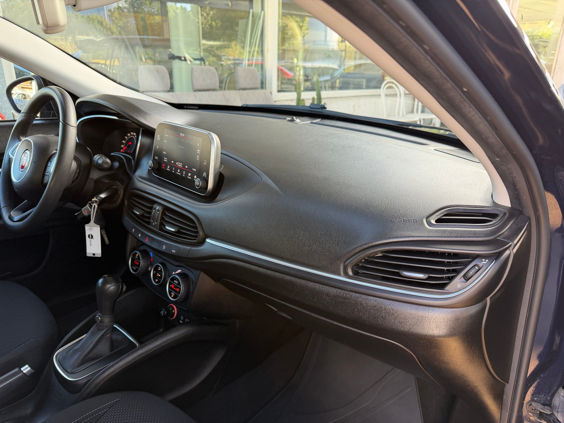 FIAT Tipo 1.6MJ Station Wagon Lounge DCT-image-15
