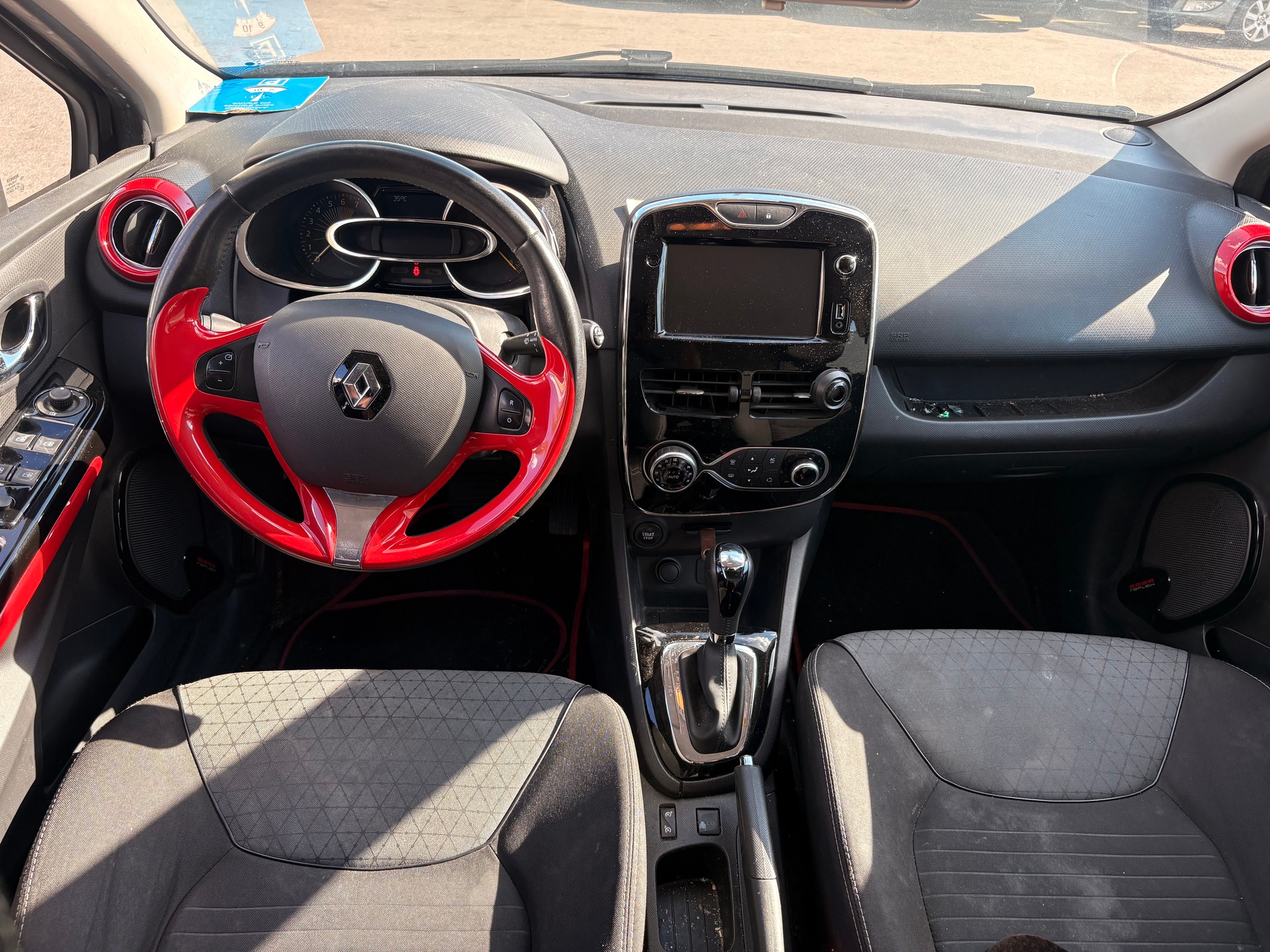 RENAULT Clio Grandtour 1.2 16V T Swiss Edition EDC-image-5