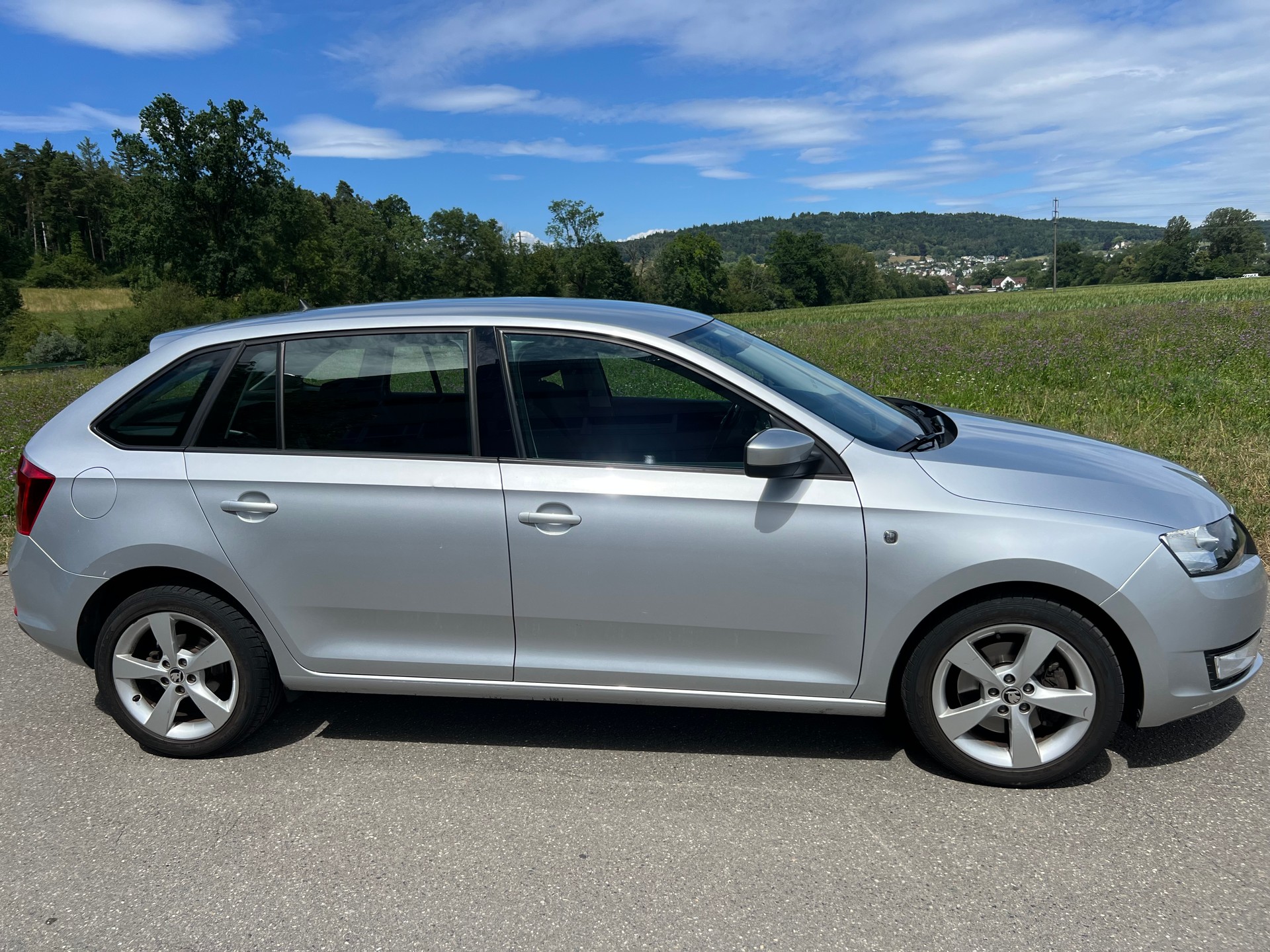 SKODA Rapid Spaceback 1.4 TSI Elegance DSG-image-1